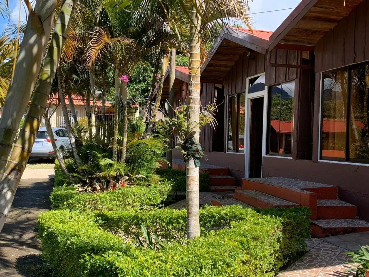 Patio in Hotel Palenque Tarrazu