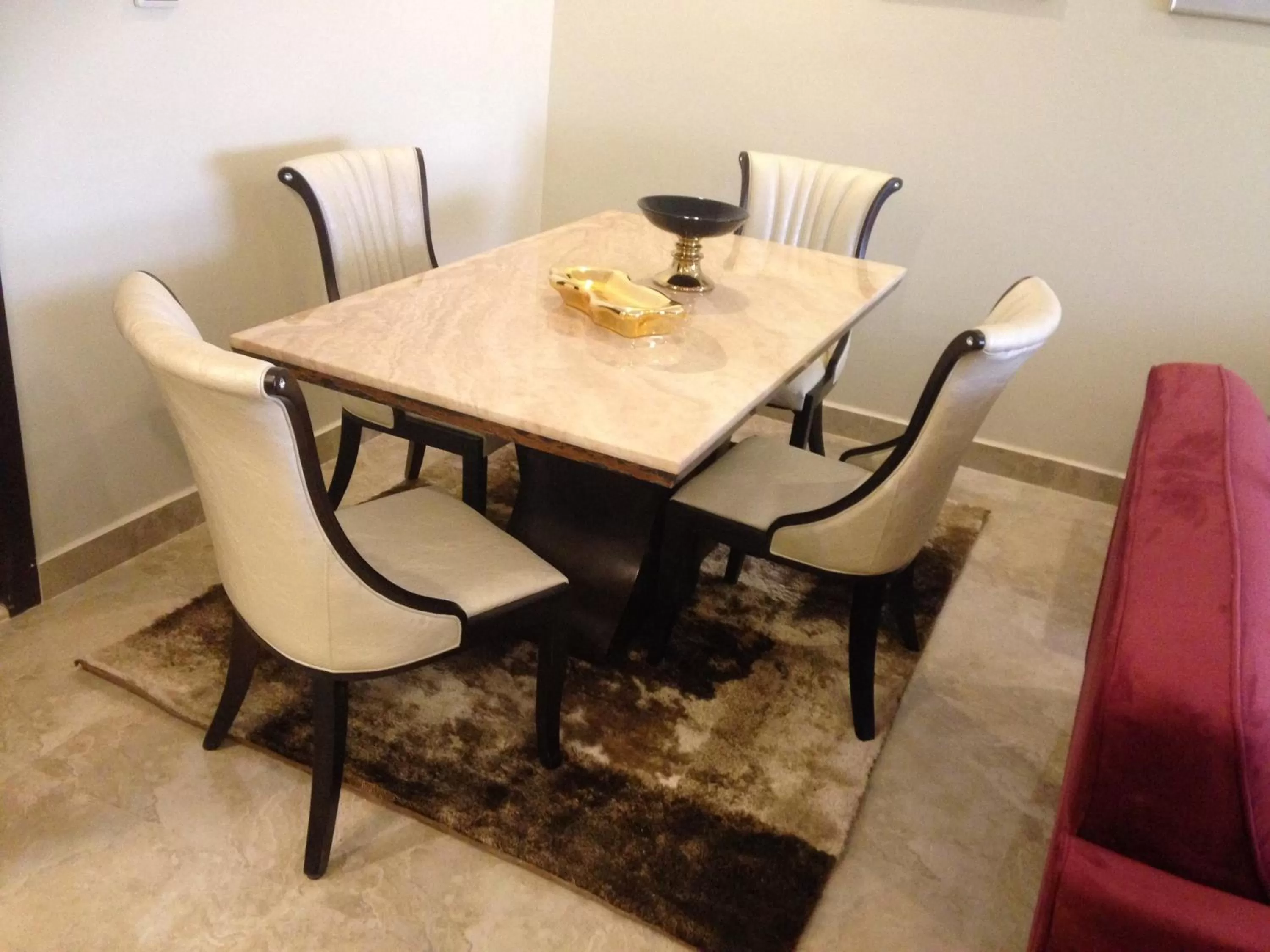 Dining area in Adams Hotel