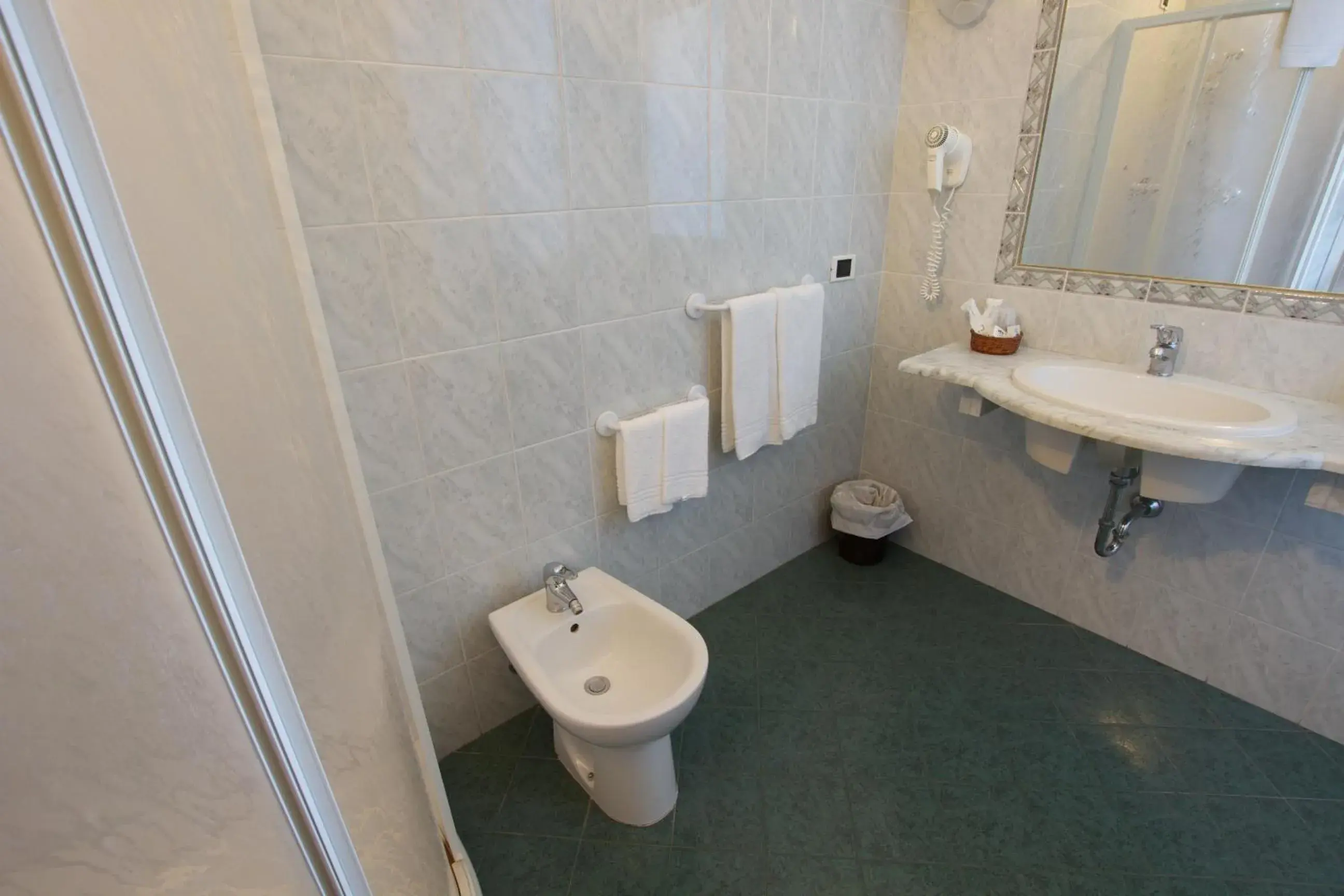 Bathroom in Hotel Centrale