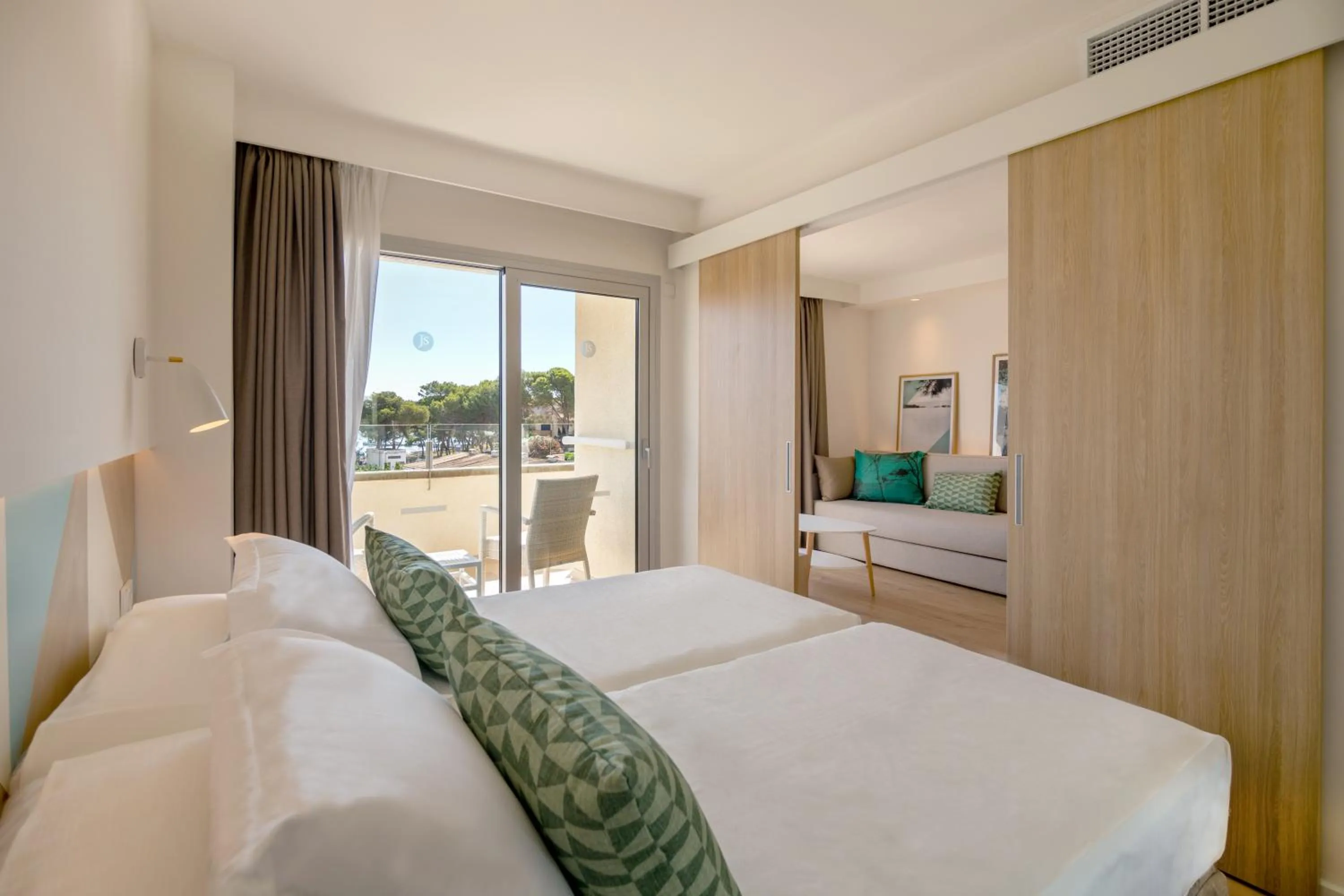 Photo of the whole room, Bed in JS Portocolom Suites