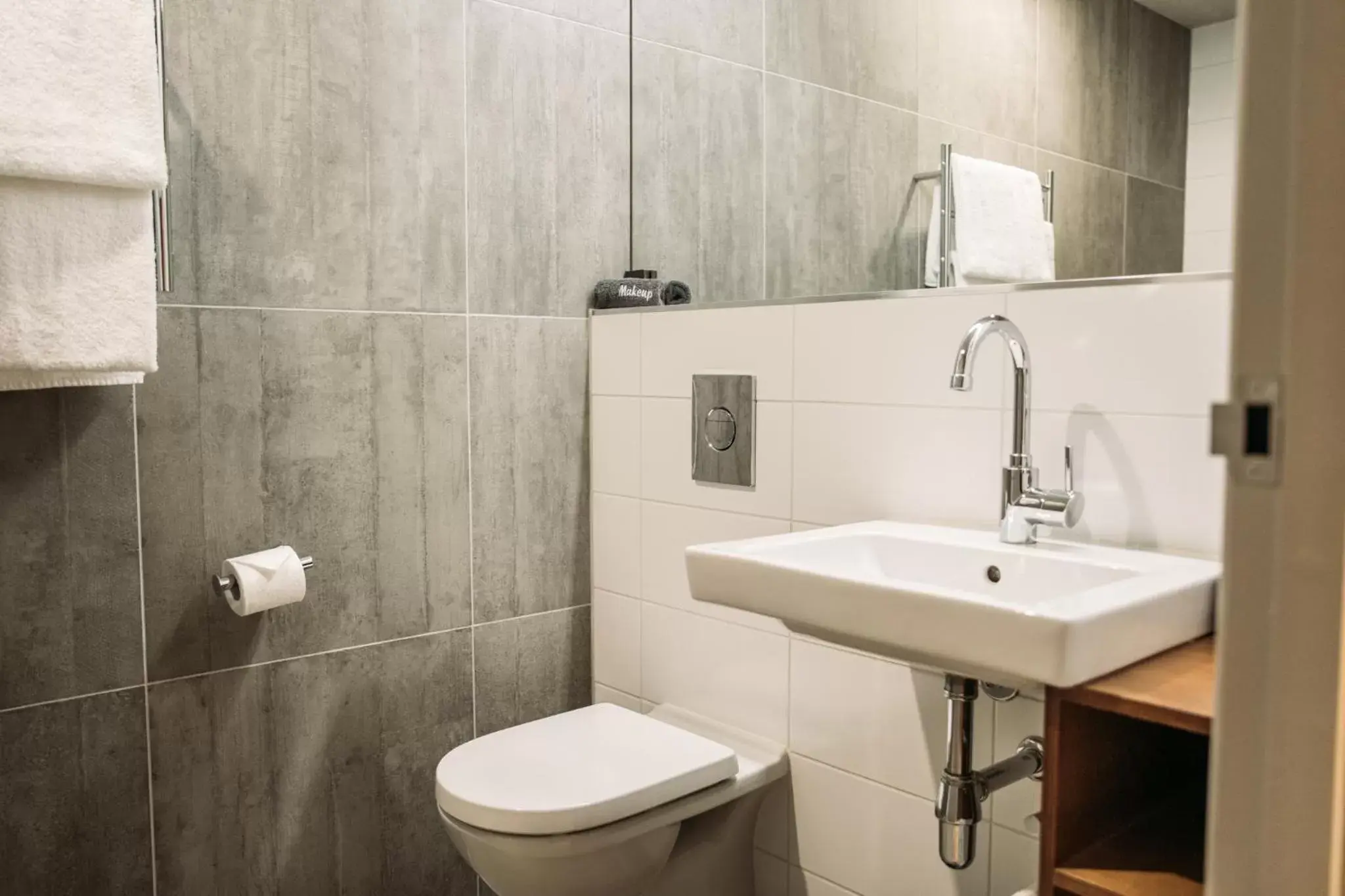 Shower, Bathroom in King and Queen Hotel Suites