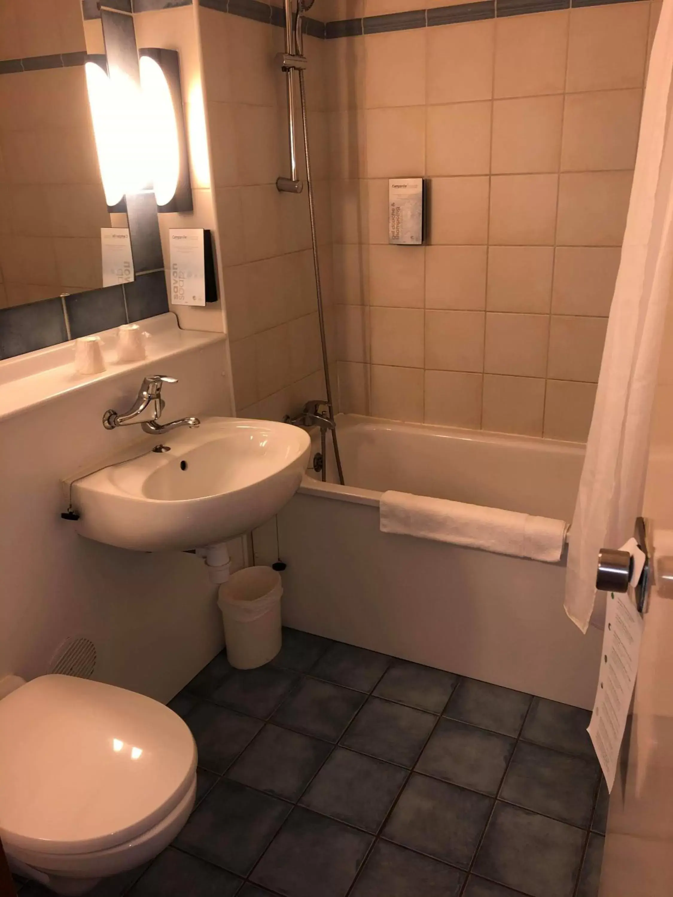 Bath, Bathroom in Campanile Rodez