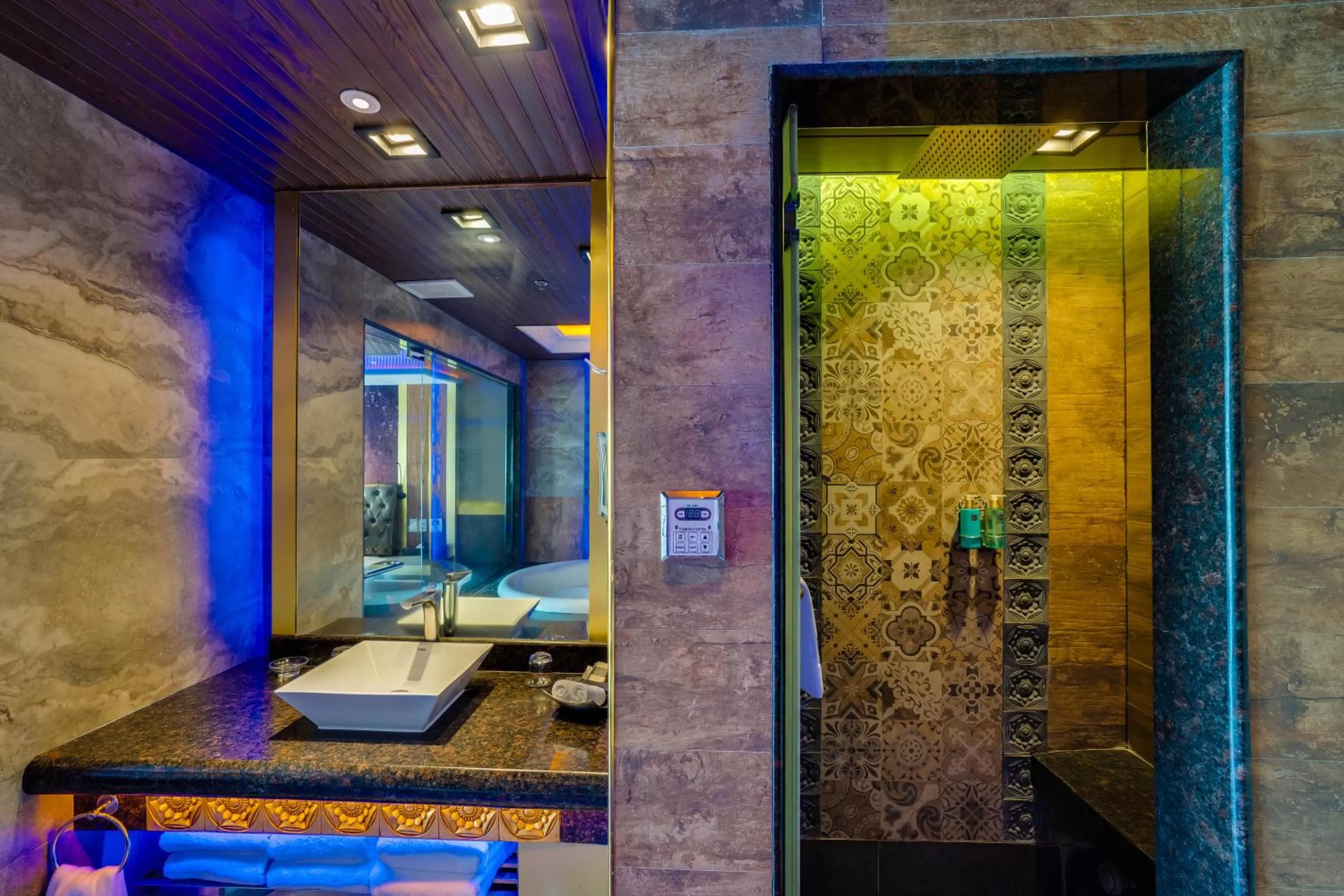 Two Bedroom Aqua Suite in ABC Hotel Party and Business Hotel