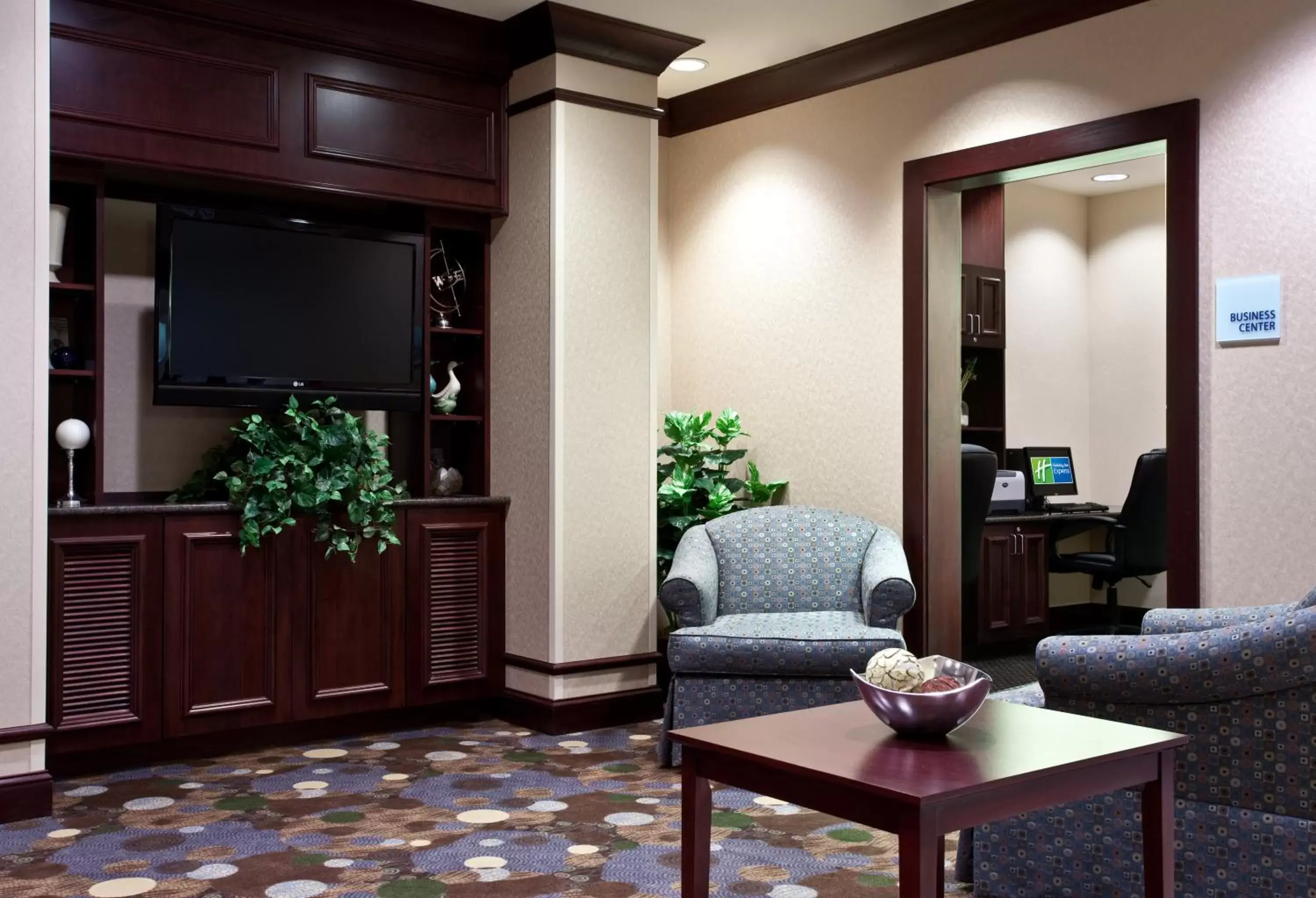 Property building, Lobby/Reception in Holiday Inn Express & Suites Chicago West-O'Hare Arpt Area , an IHG Hotel