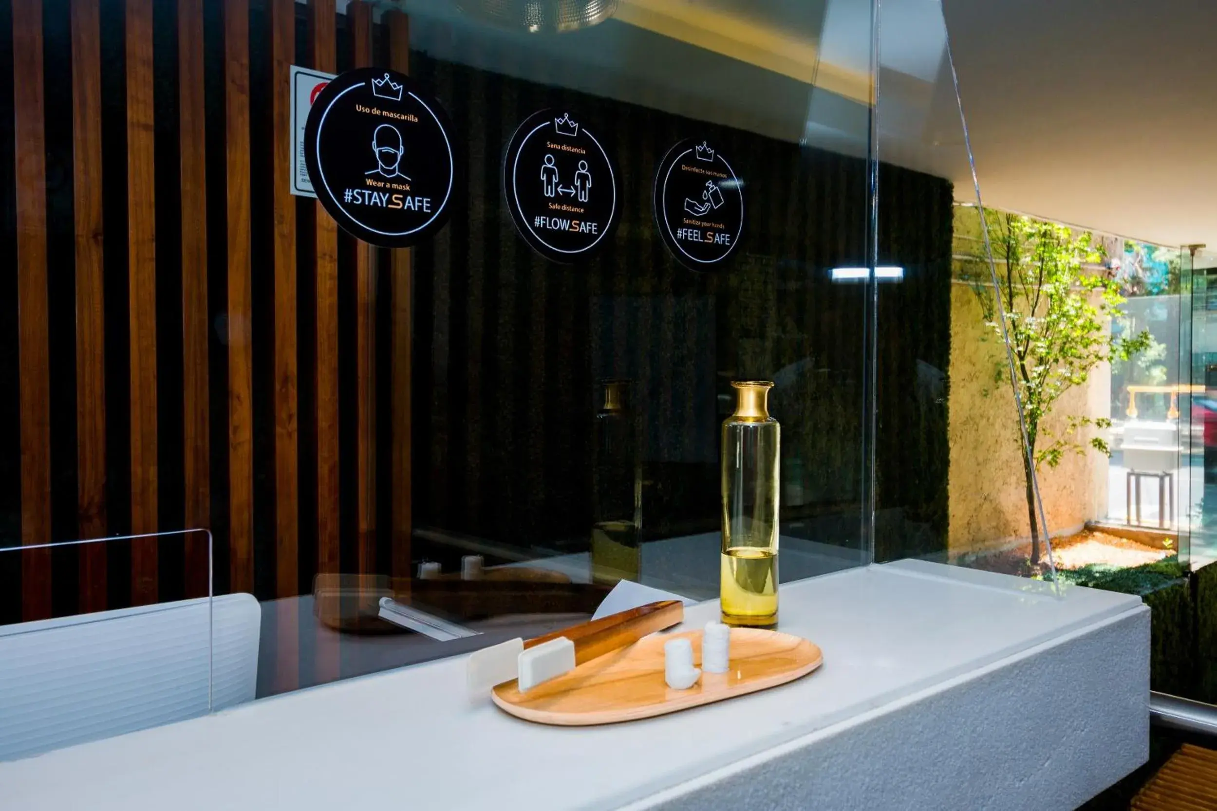 Lobby or reception in FlowSuites Condesa - Adults Only