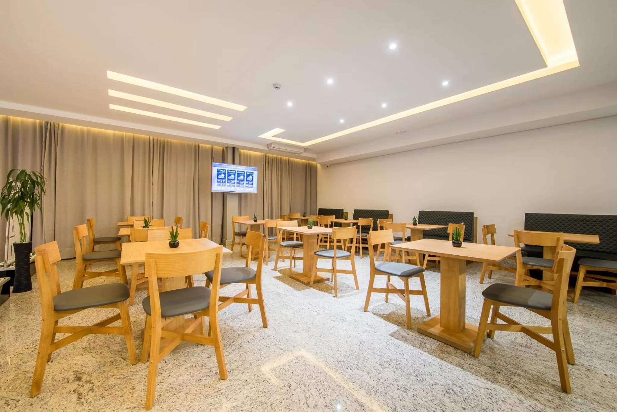 Breakfast in Prime Hotel Ponta Porã