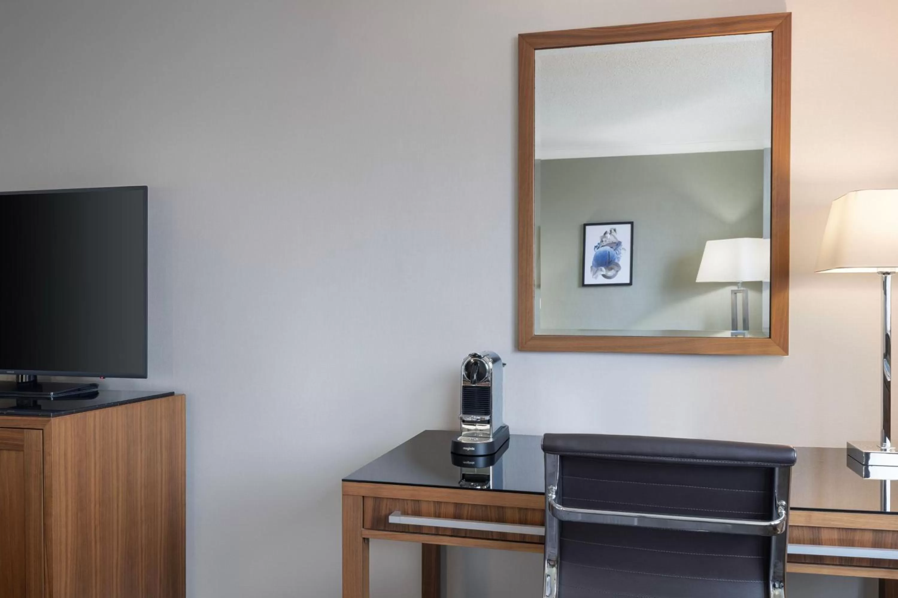 Photo of the whole room in Delta Hotels by Marriott Swansea