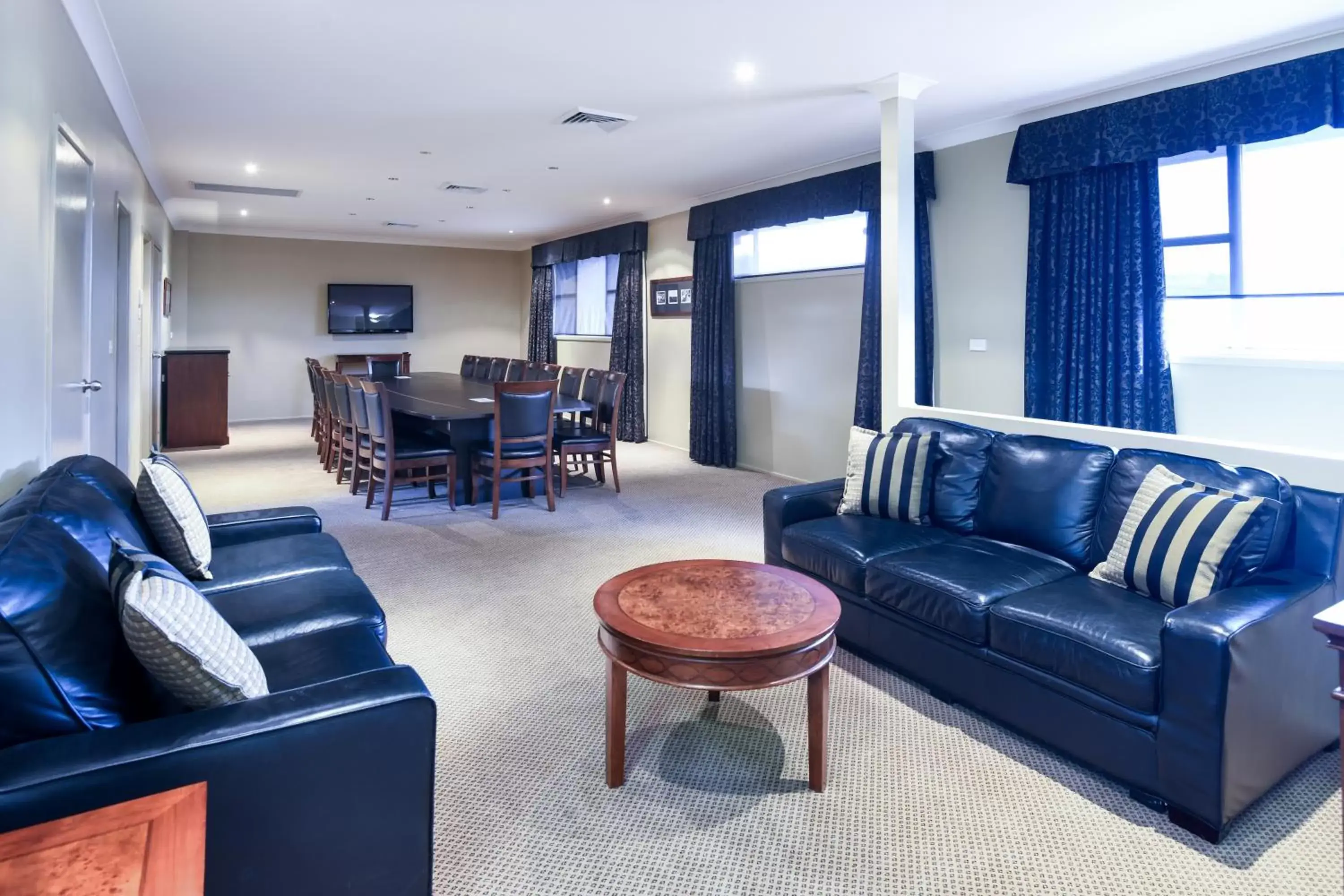 Meeting/conference room, Seating Area in Rydges Armidale