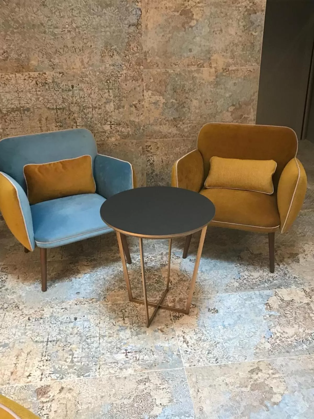 Lobby or reception in Hôtel Mercure Paris Suresnes Longchamp