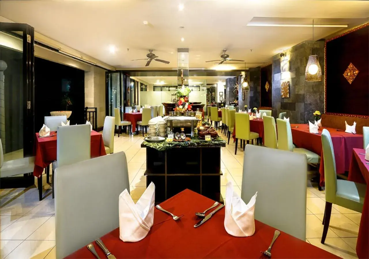 Restaurant/Places to Eat in Grand Kuta Hotel And Residence