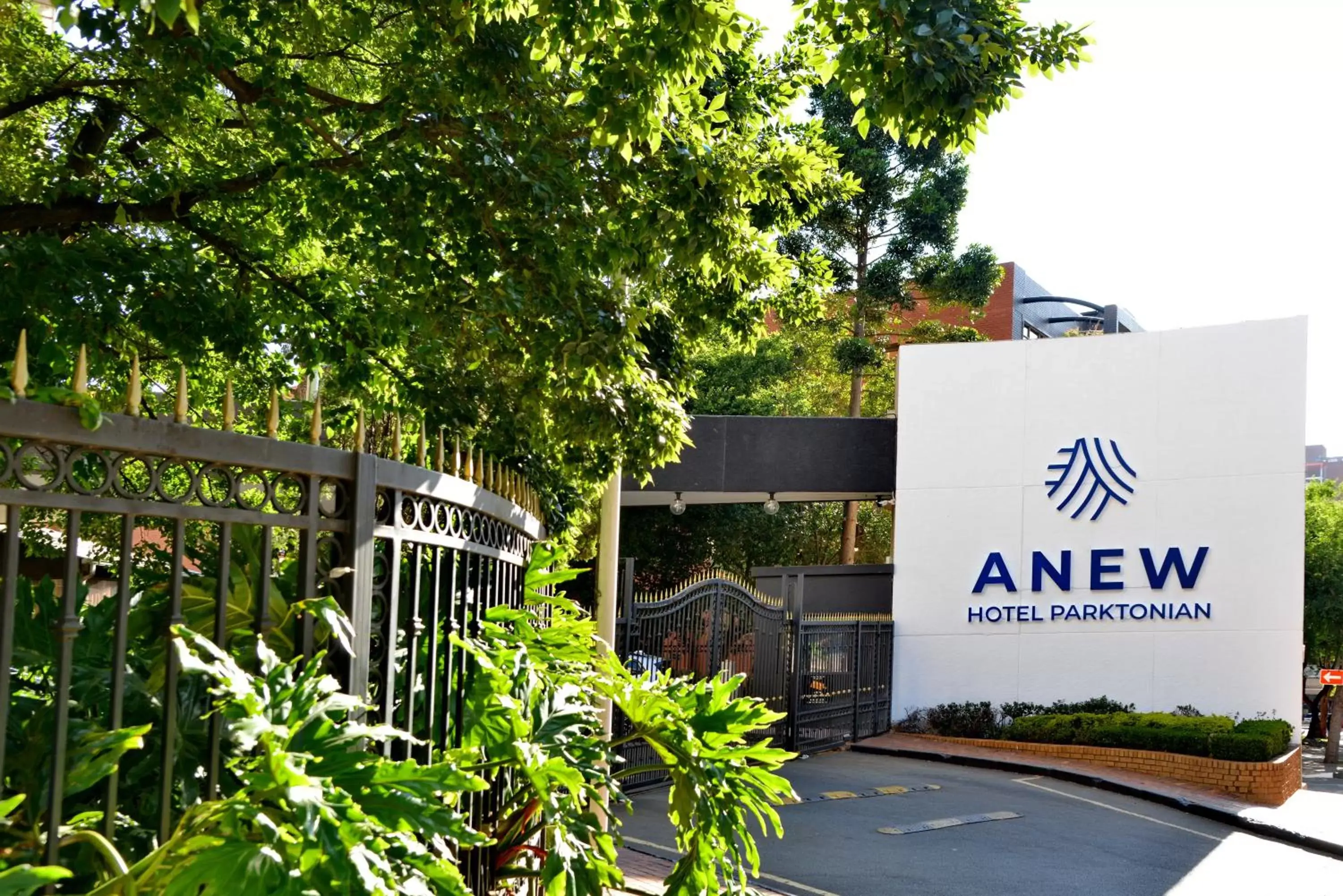 Property building, Property Logo/Sign in ANEW Hotel Parktonian Johannesburg