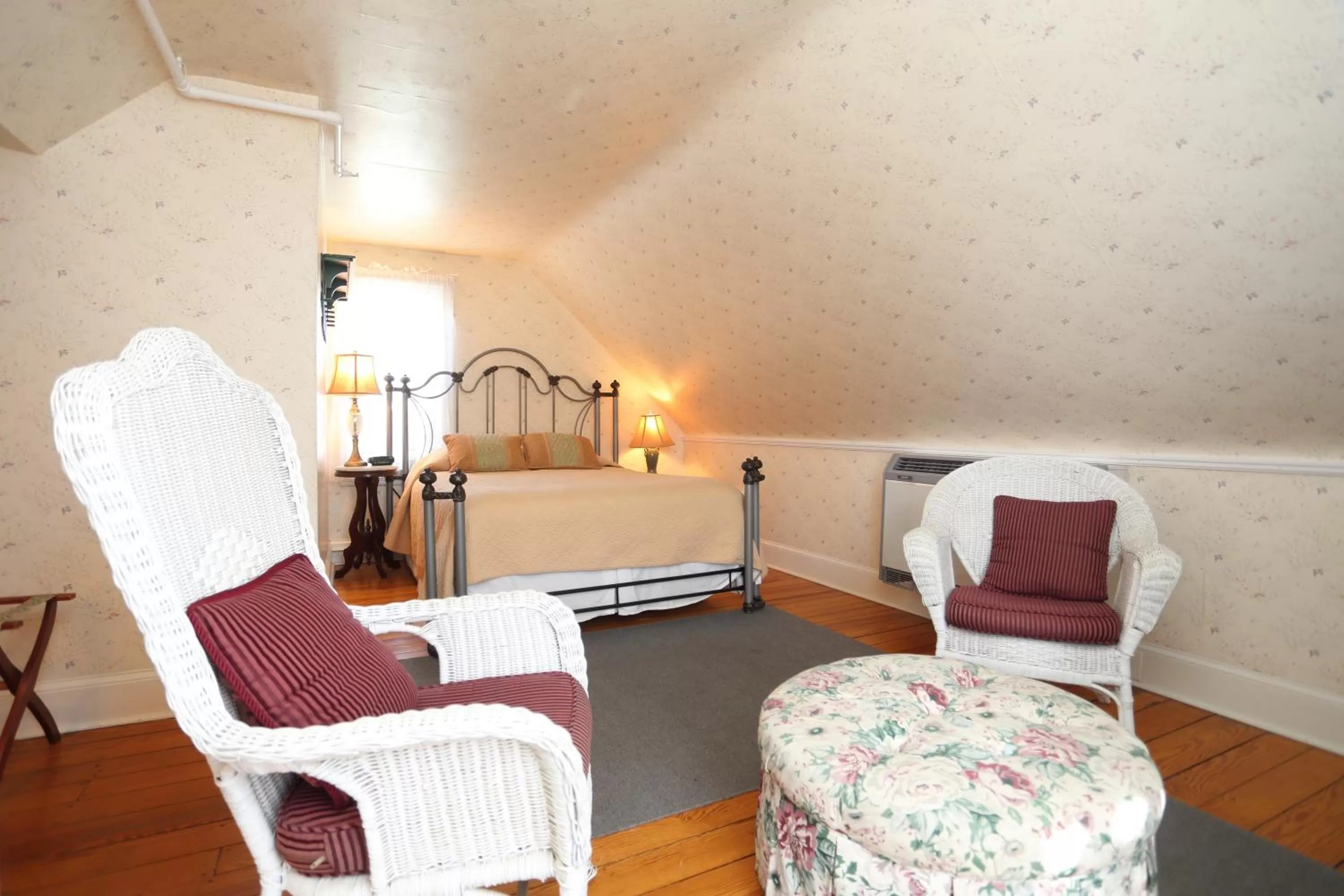 Shower in Beauclaires Bed & Breakfast