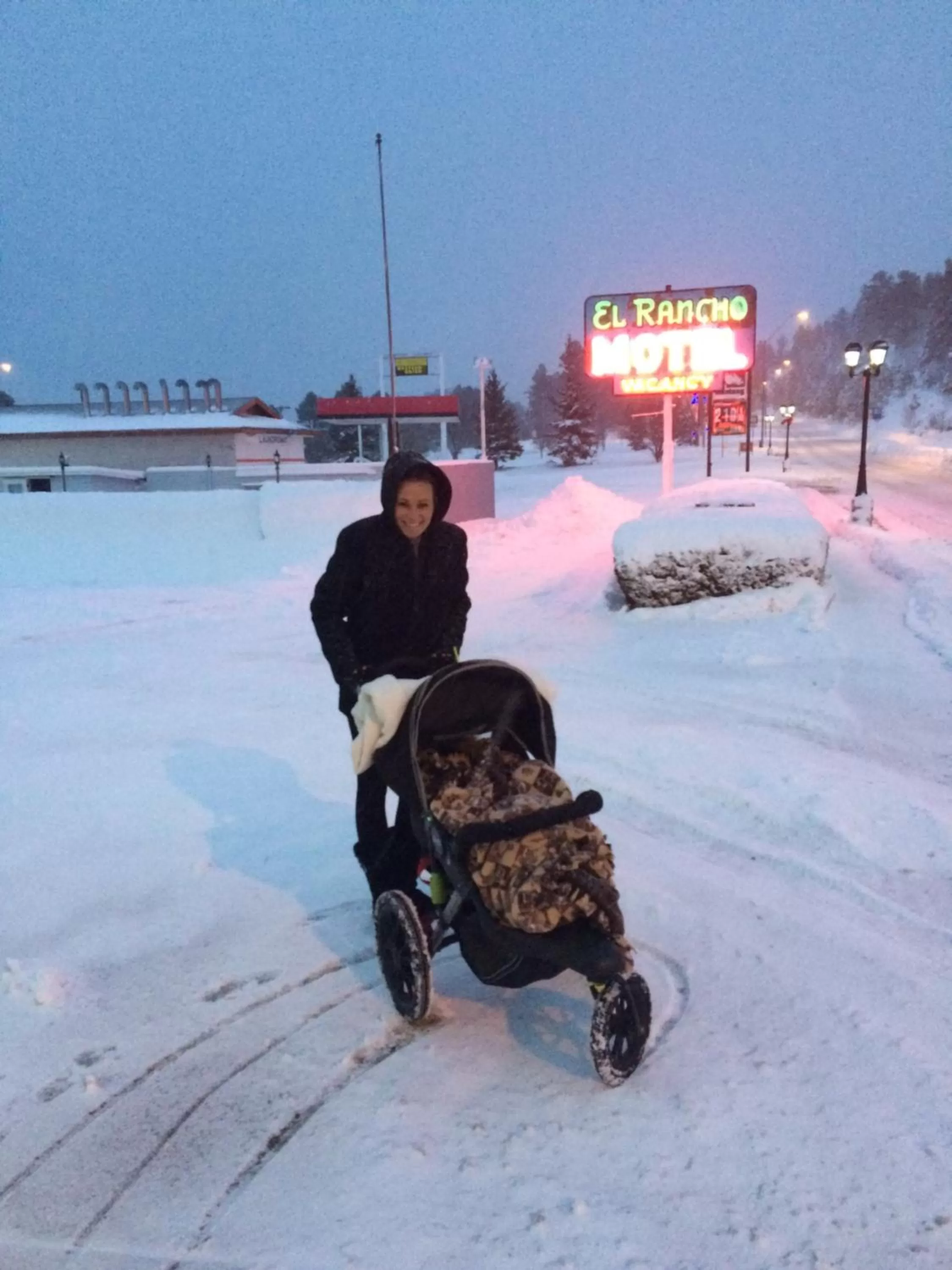 Facade/entrance in El Rancho Motel