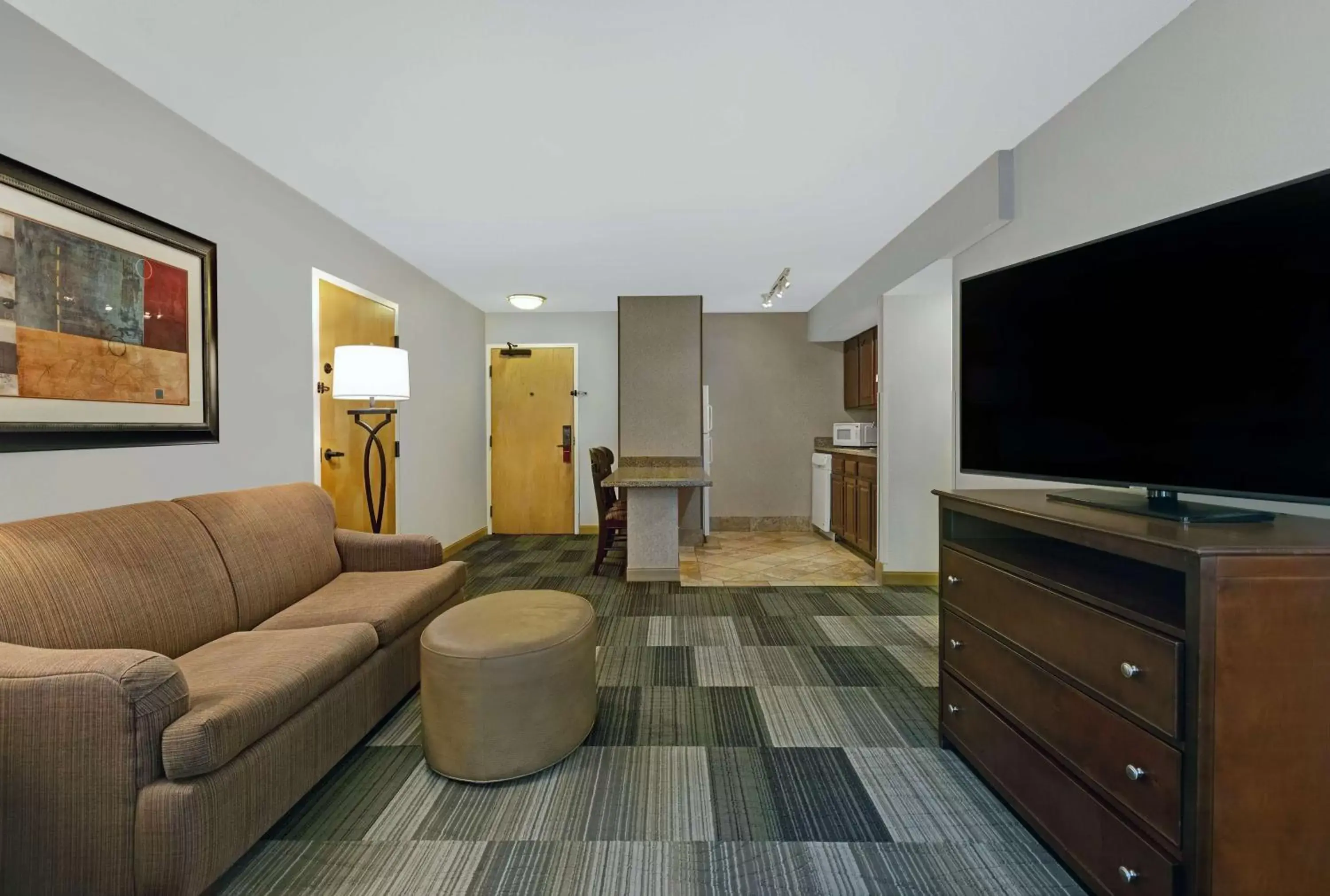 Bedroom, Seating Area in Hampton Inn & Suites Pigeon Forge On The Parkway