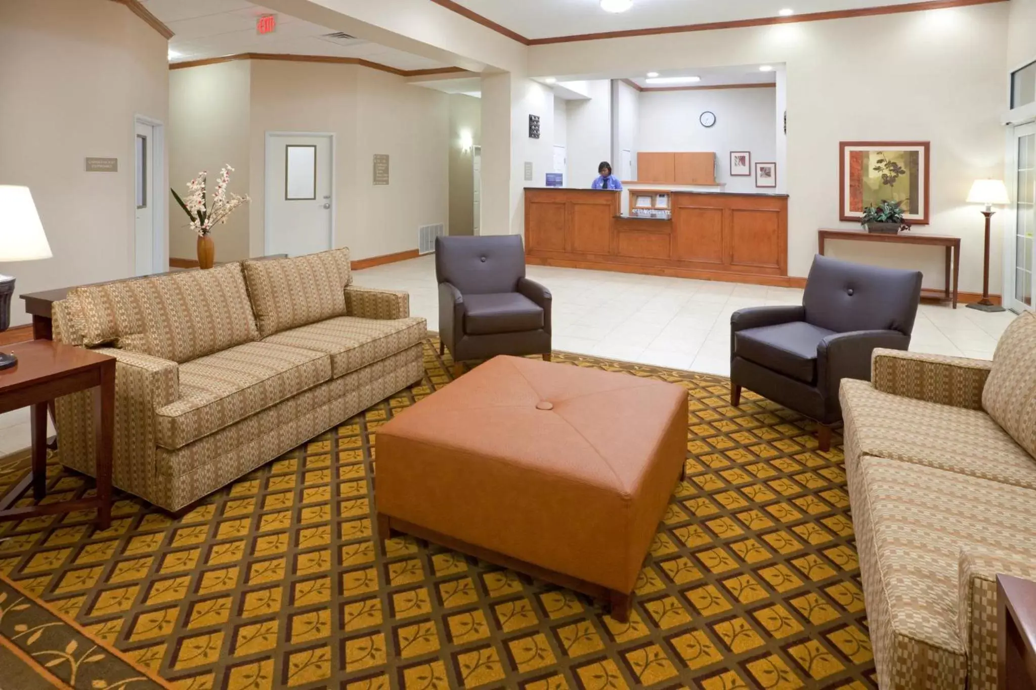 Photo of the whole room, Lobby/Reception in Candlewood Suites Mount Pleasant, an IHG Hotel