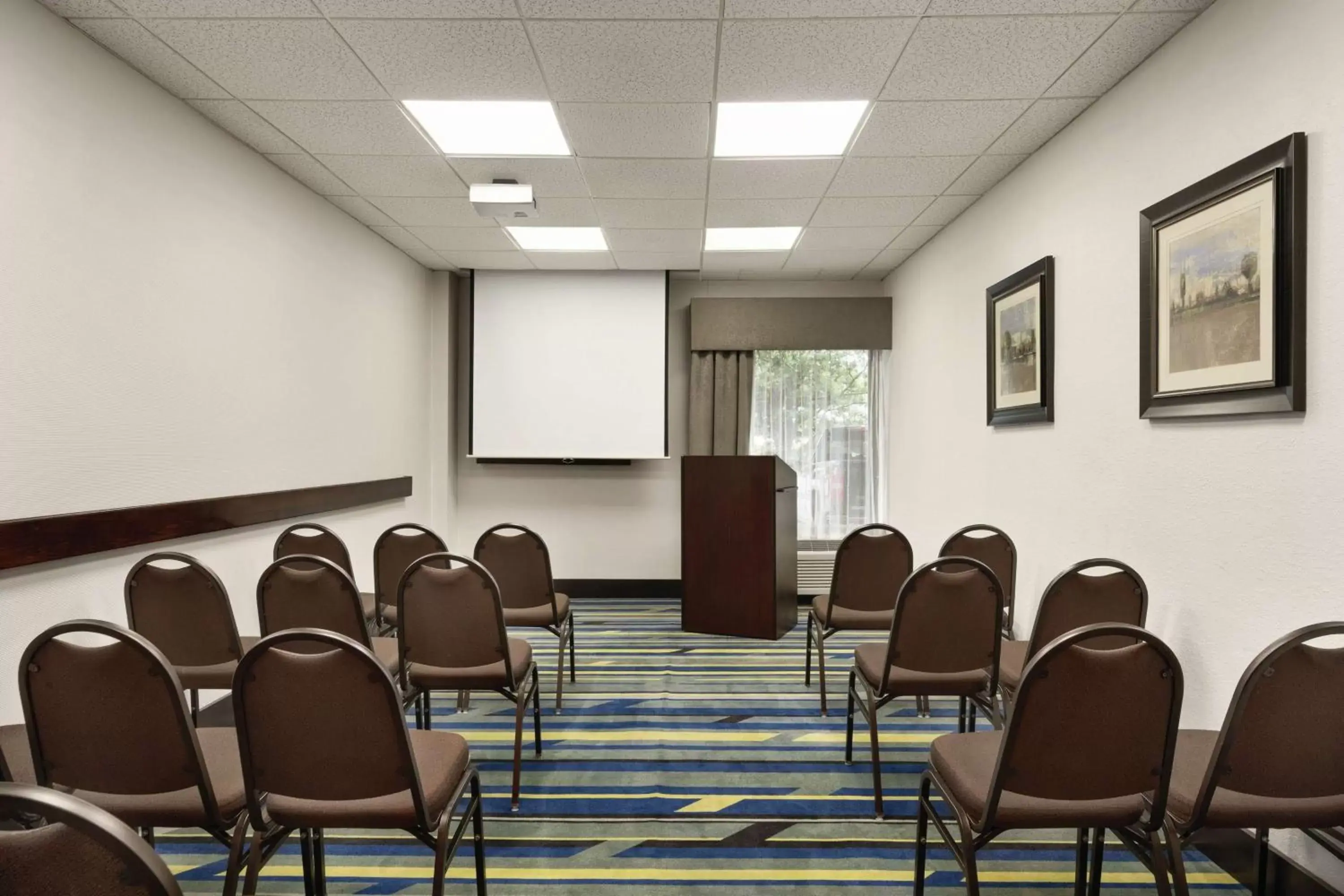 Meeting/conference room in Hampton Inn Atlanta-Stone Mountain