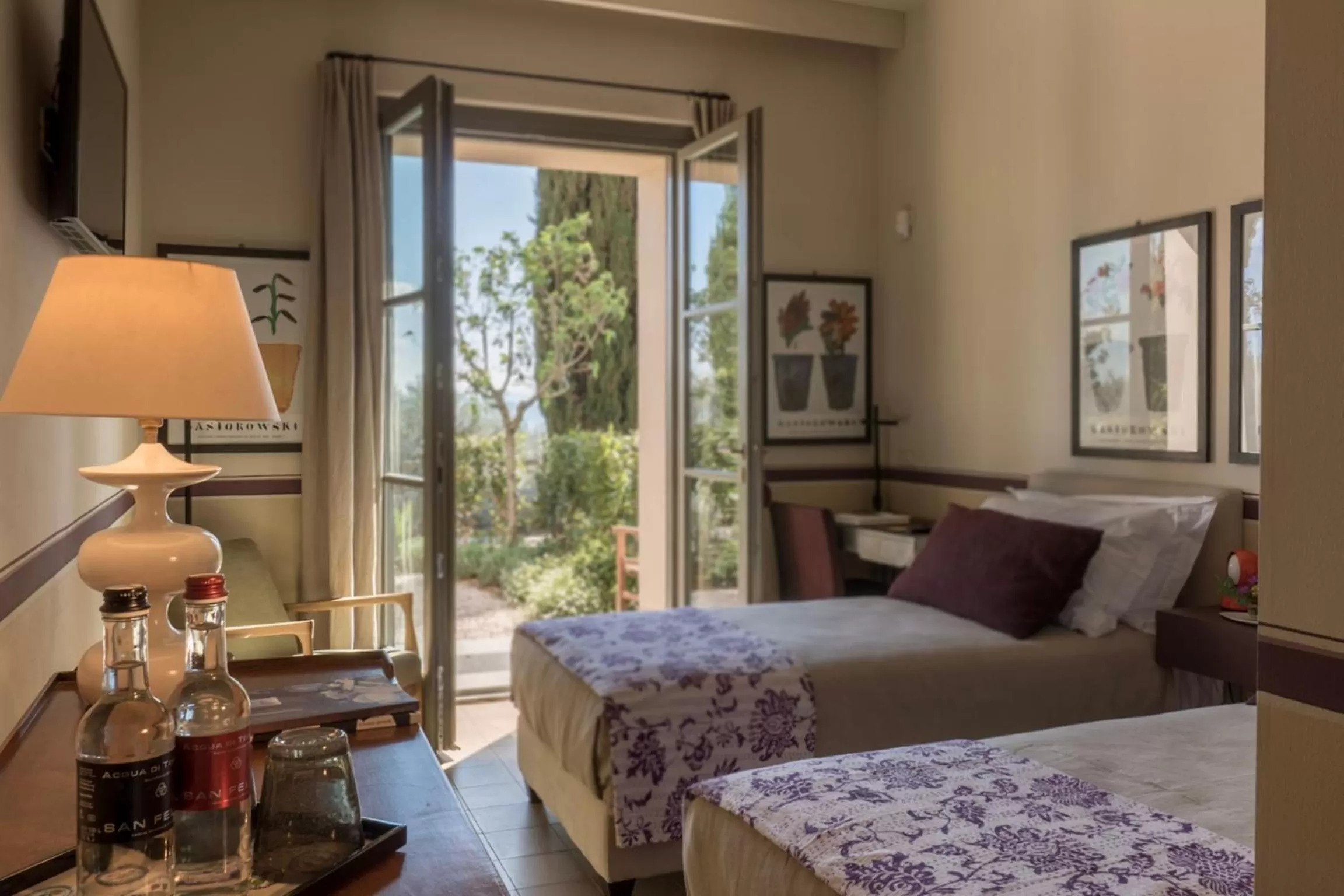 Photo of the whole room, Bed in A440 in Tuscany