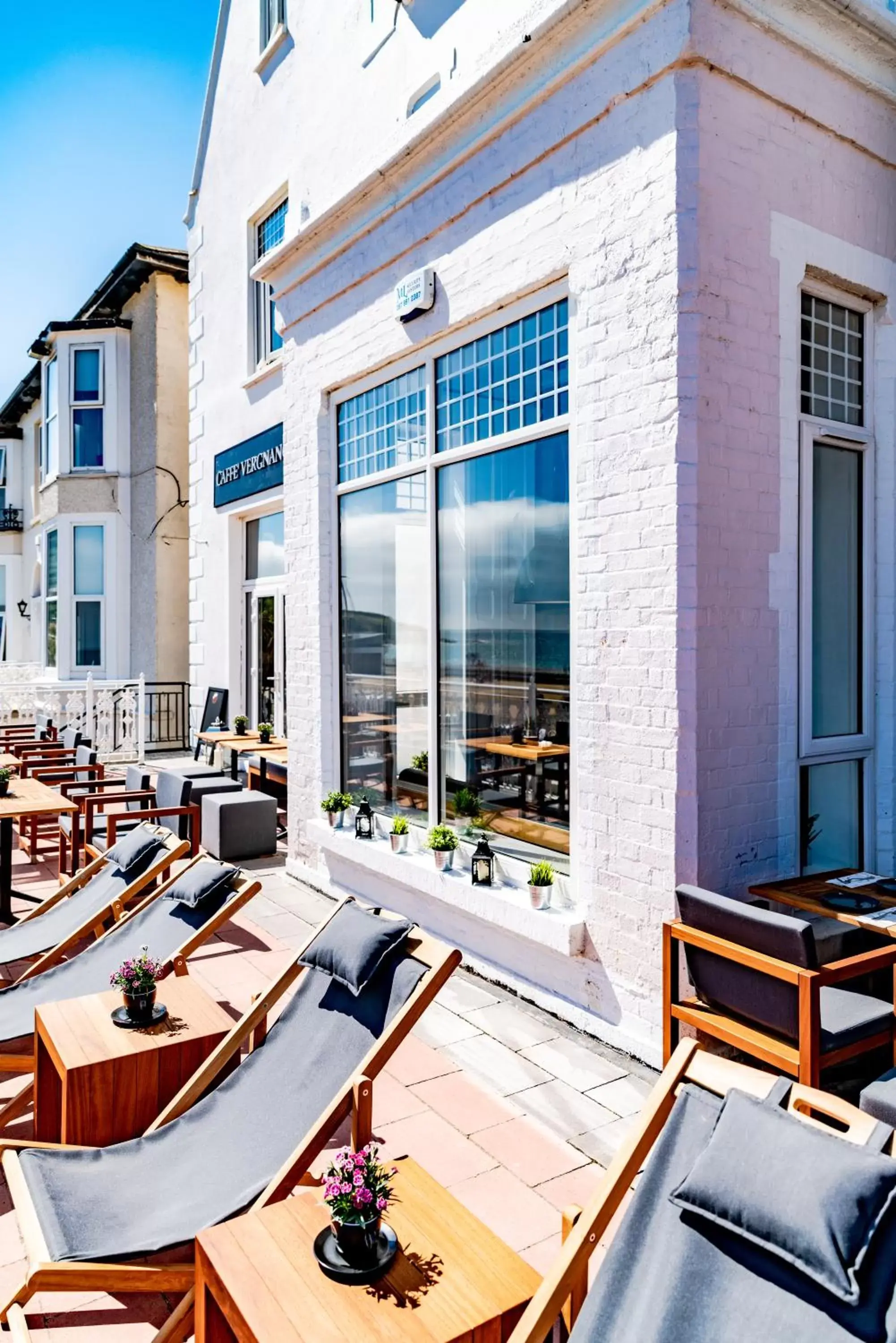 Patio in The Strand Hotel former Home of Oscar Wilde & Caffe Vergnano 1882