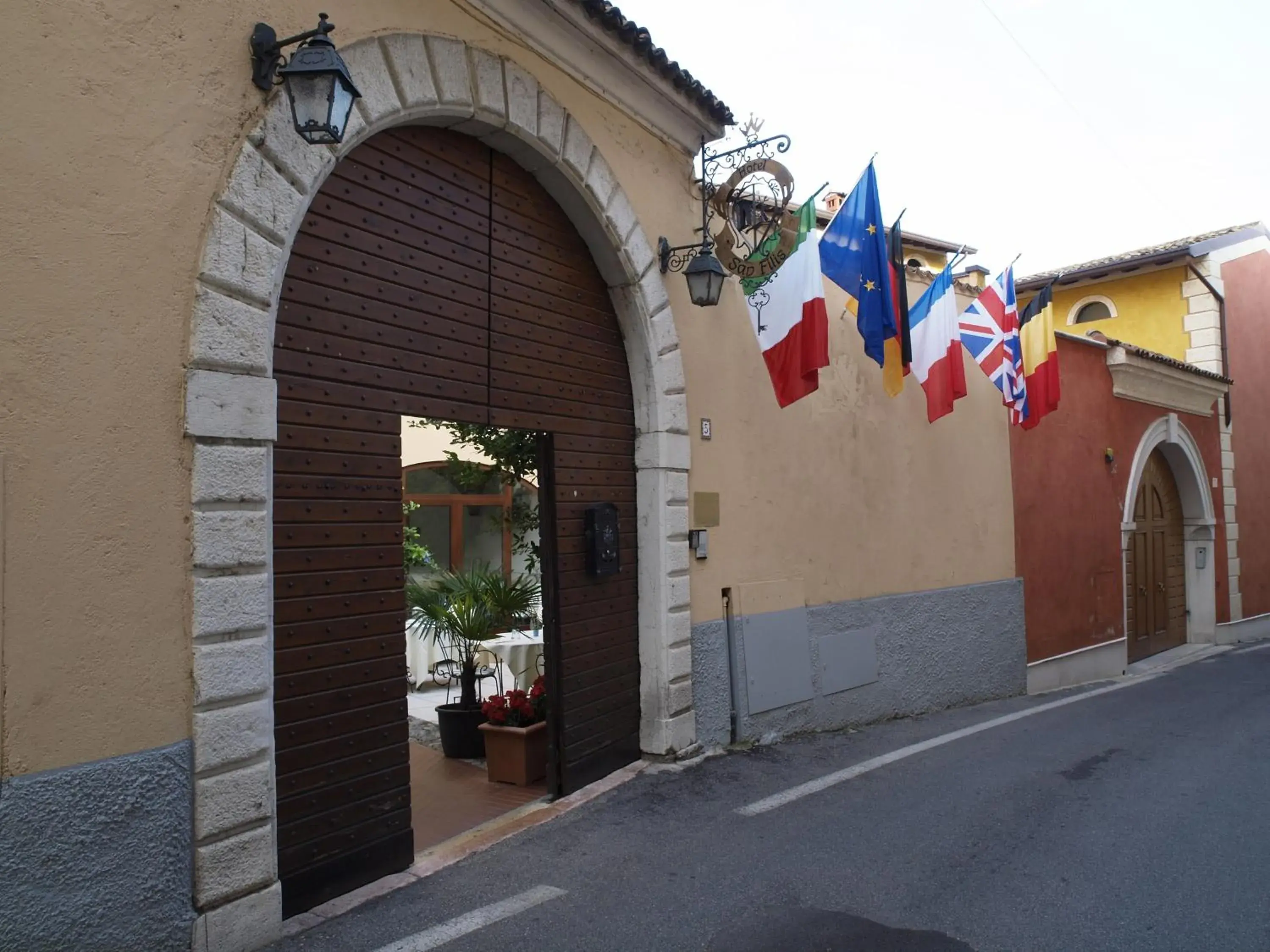 Facade/entrance, Property Building in Hotel San Filis