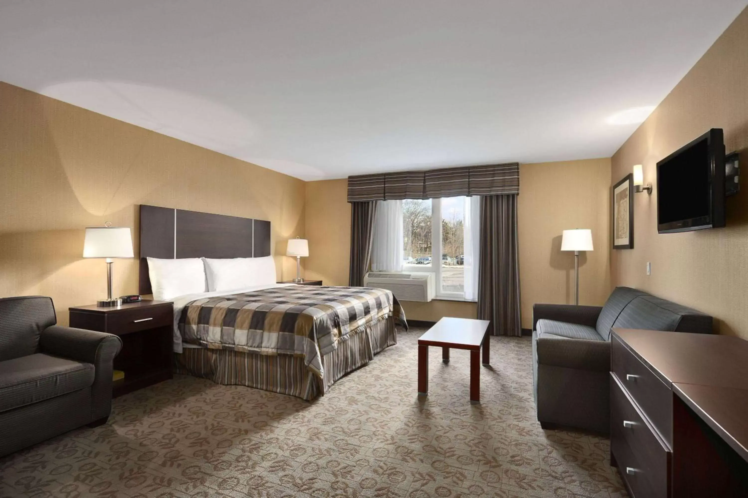 Photo of the whole room in Days Inn by Wyndham Brampton