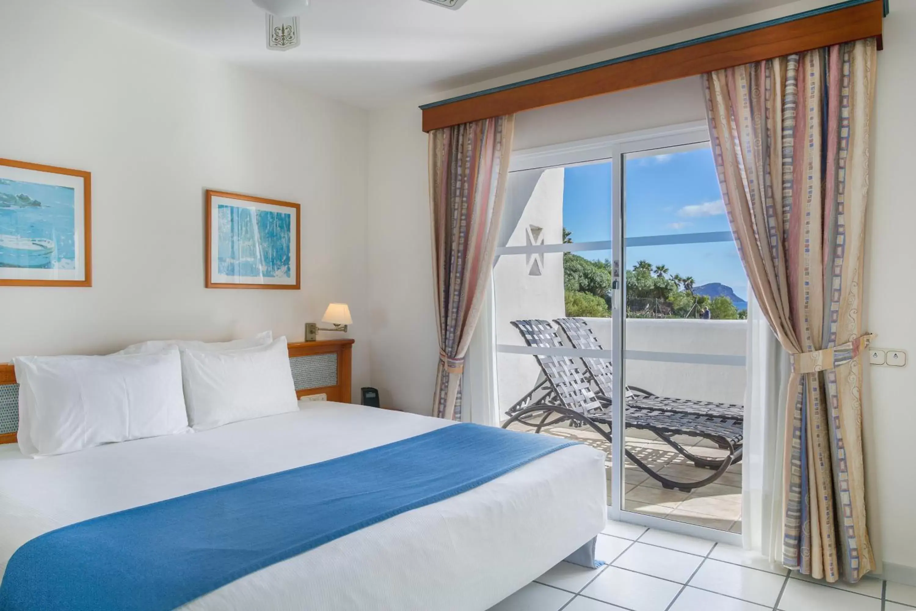 Bedroom, Bed in Santa Barbara Golf and Ocean Club