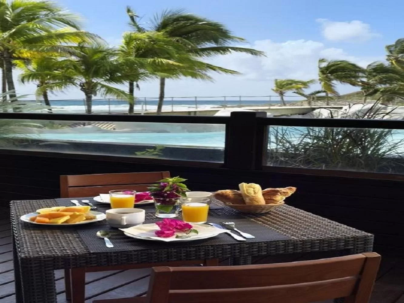 Food and drinks in Le Studio les Tropiques au Village MANGANAO