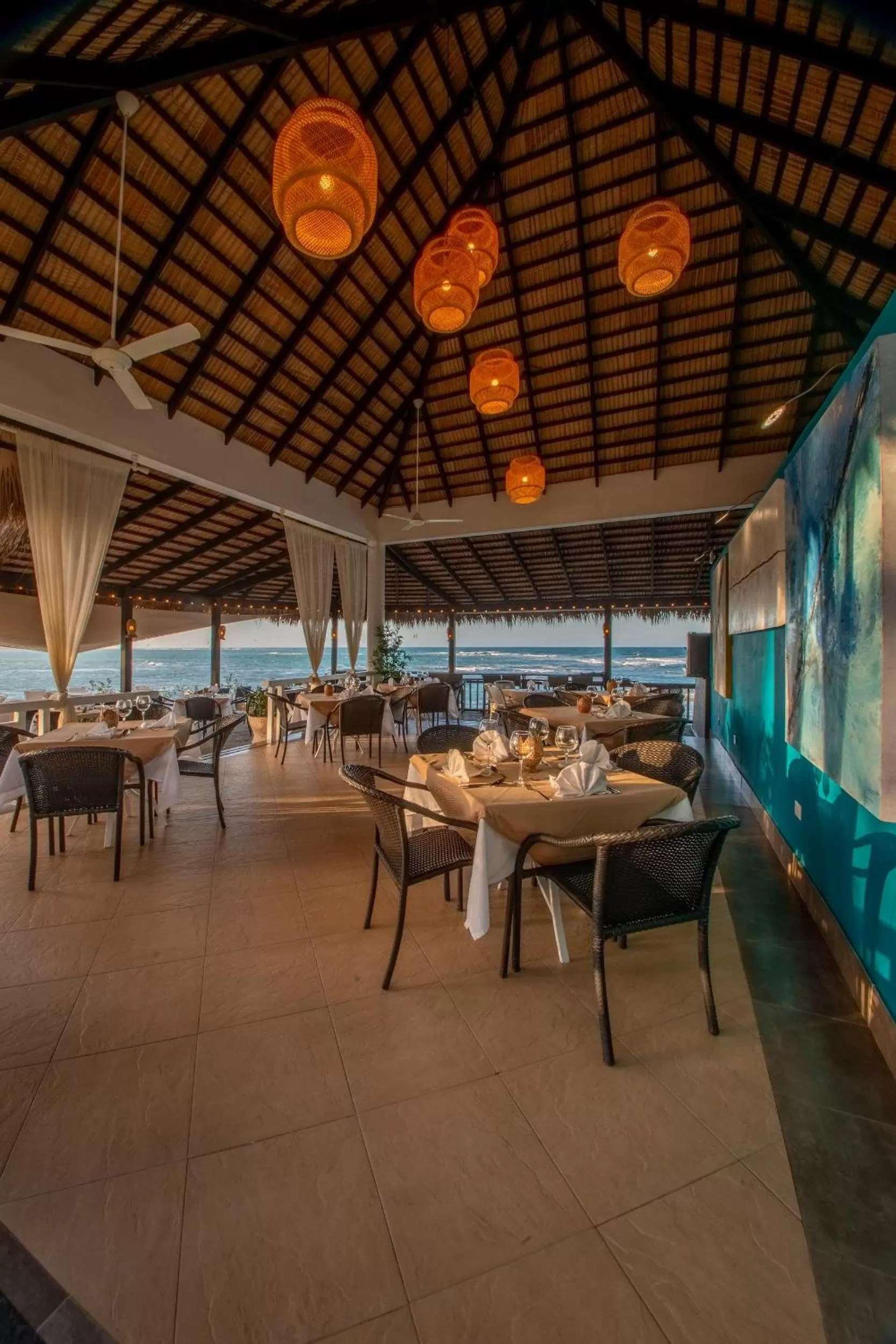 Restaurant/places to eat in Velero Beach Resort