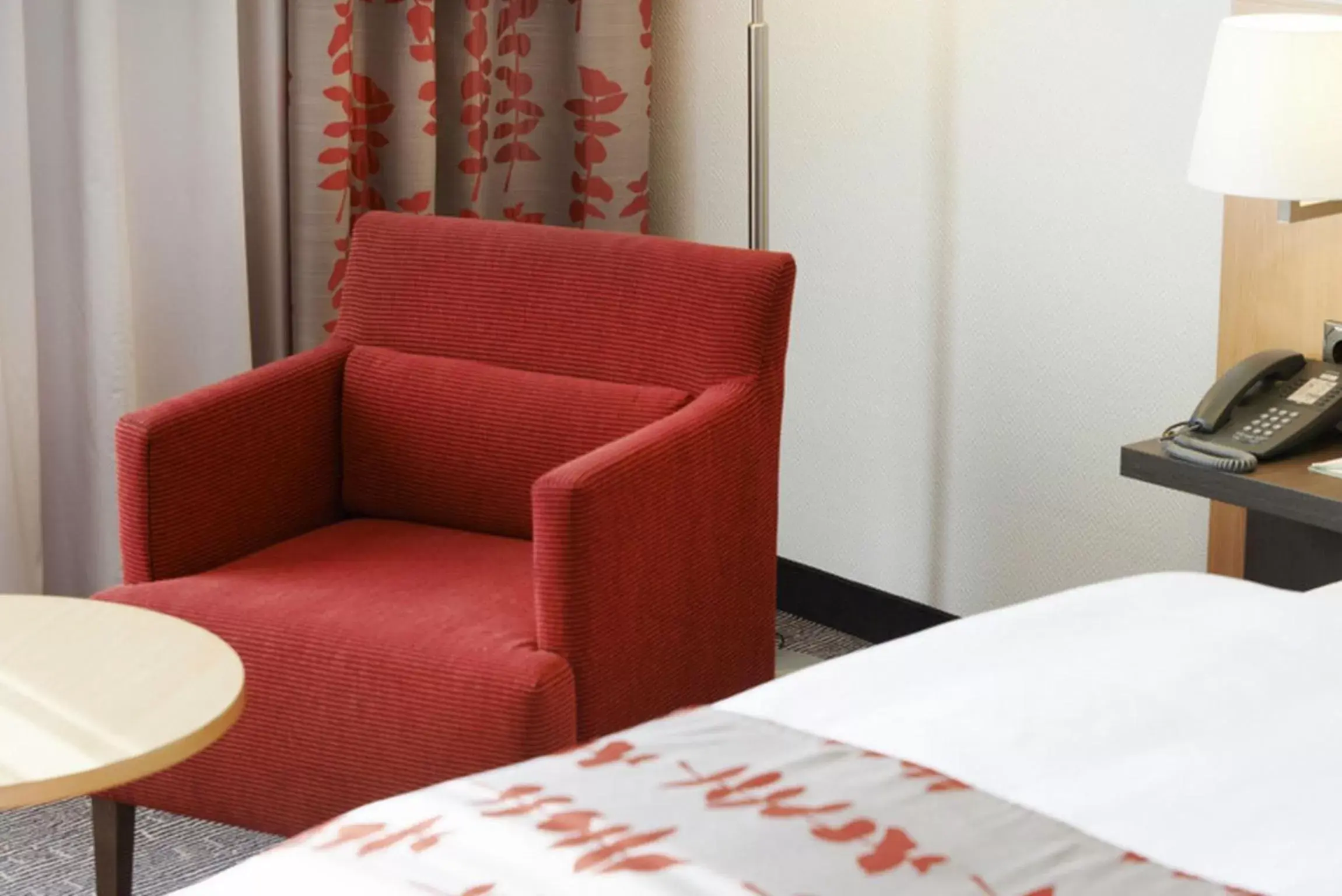 Bed in Holiday Inn Essen City Centre, an IHG Hotel Bed in Holiday Inn Essen City Centre, an IHG Hotel