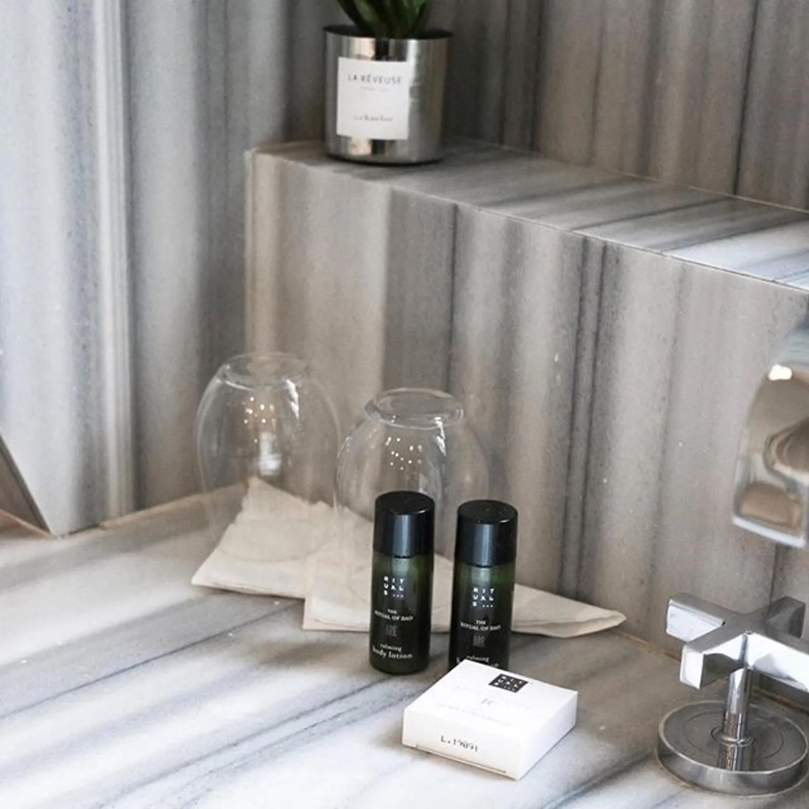 Bathroom in Hôtel George Washington