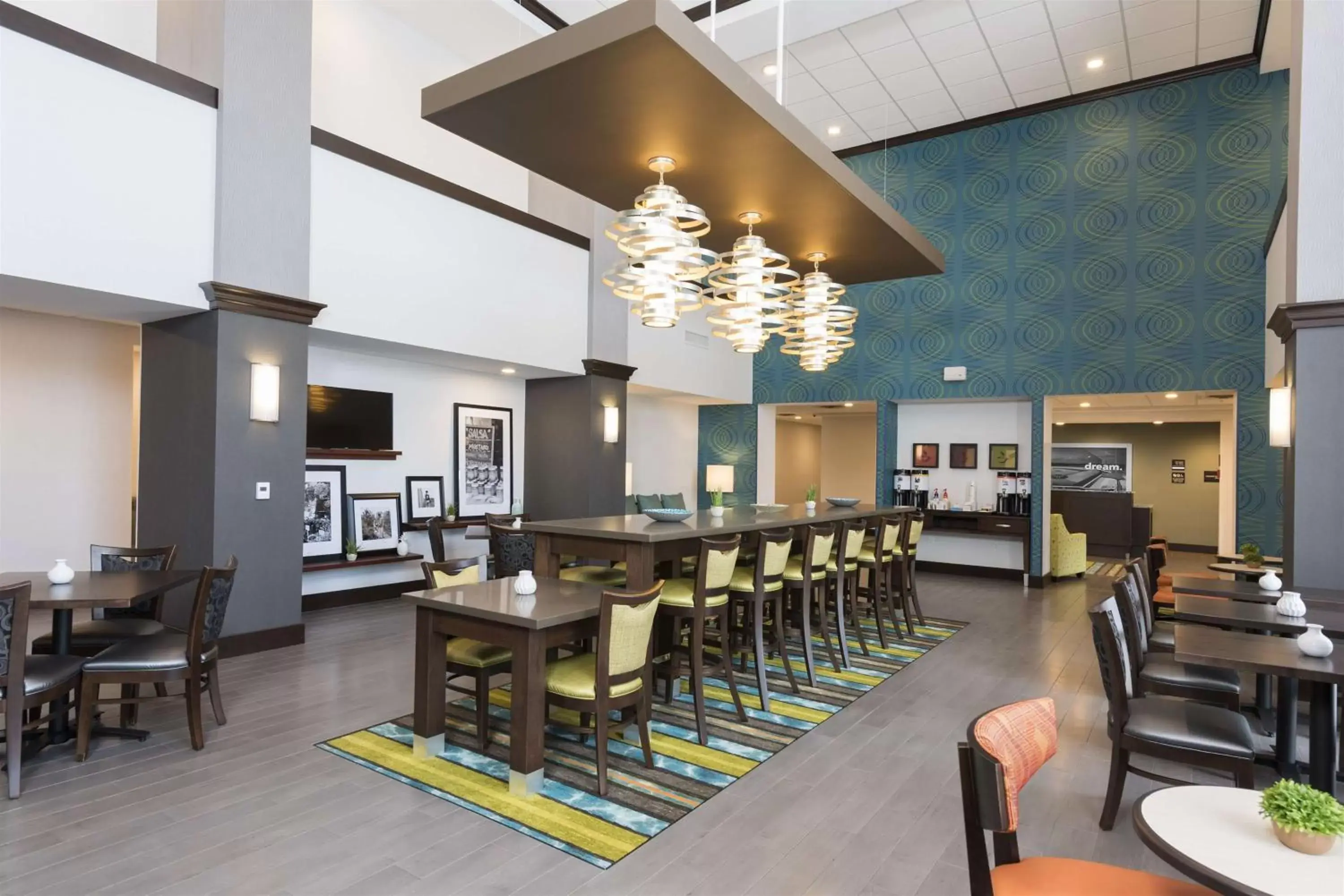 Lobby or reception, Restaurant/Places to Eat in Hampton Inn Westfield Indianapolis