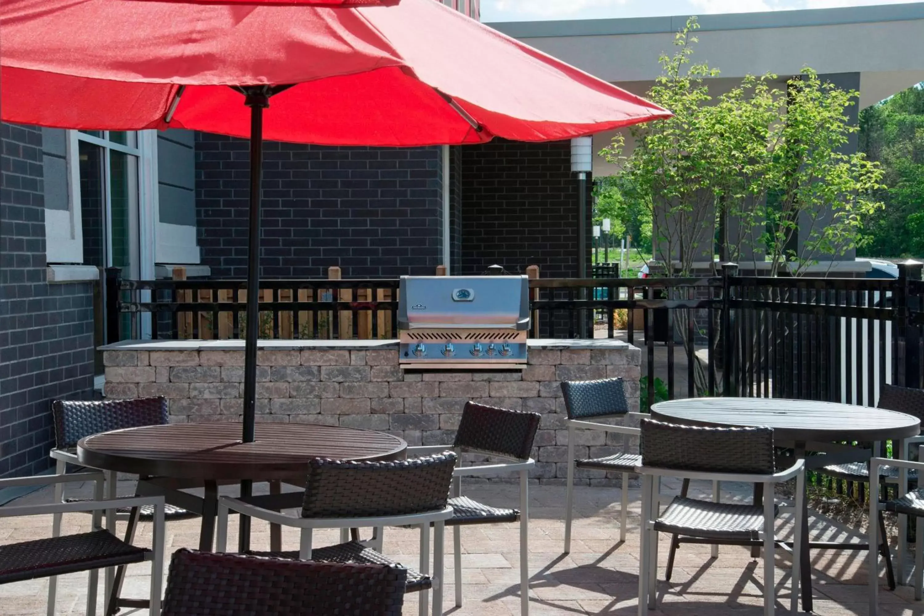 Restaurant/places to eat, Patio/Outdoor Area in TownePlace Suites by Marriott Ottawa Kanata