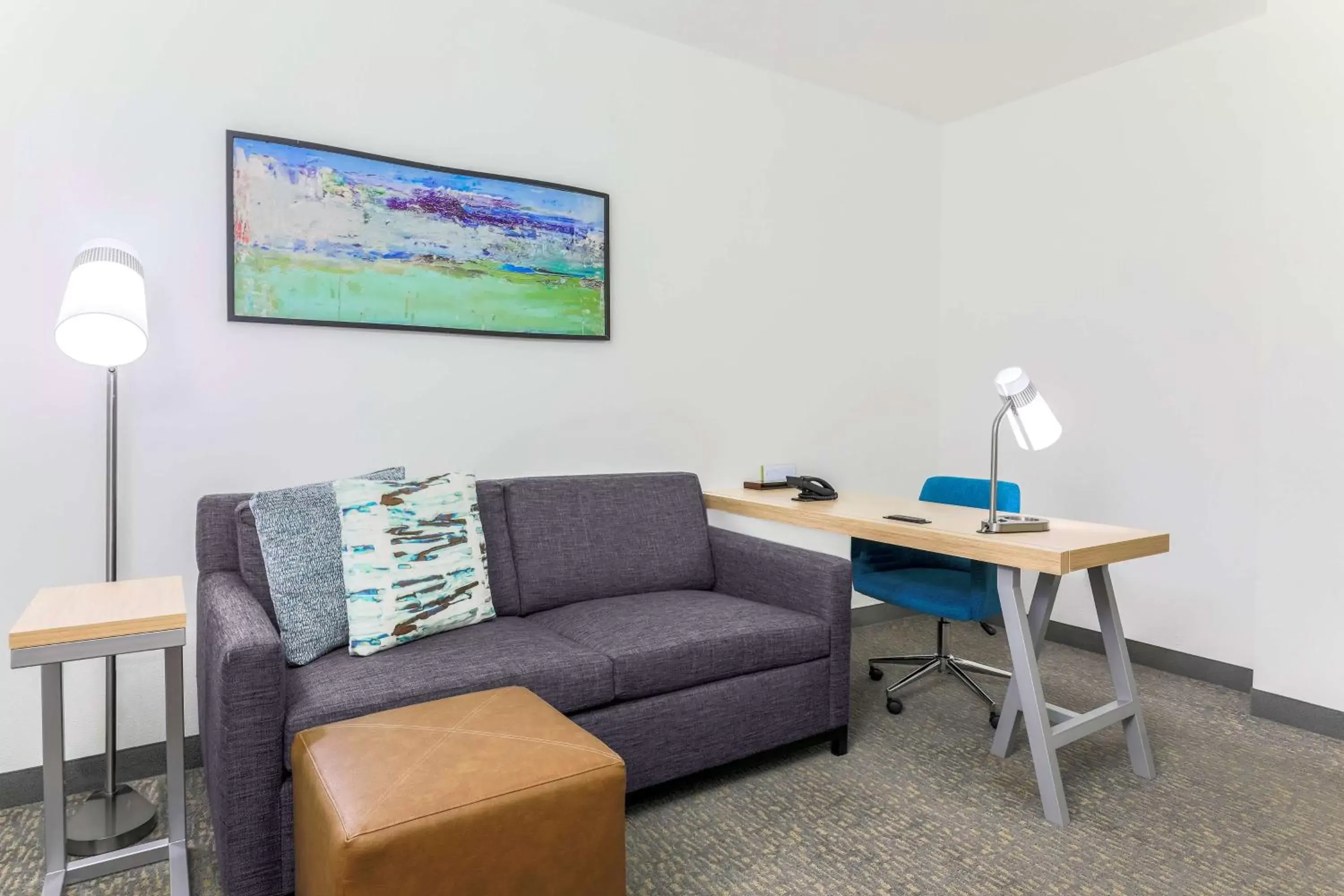 Bedroom, Seating Area in Hilton Garden Inn Tulsa South