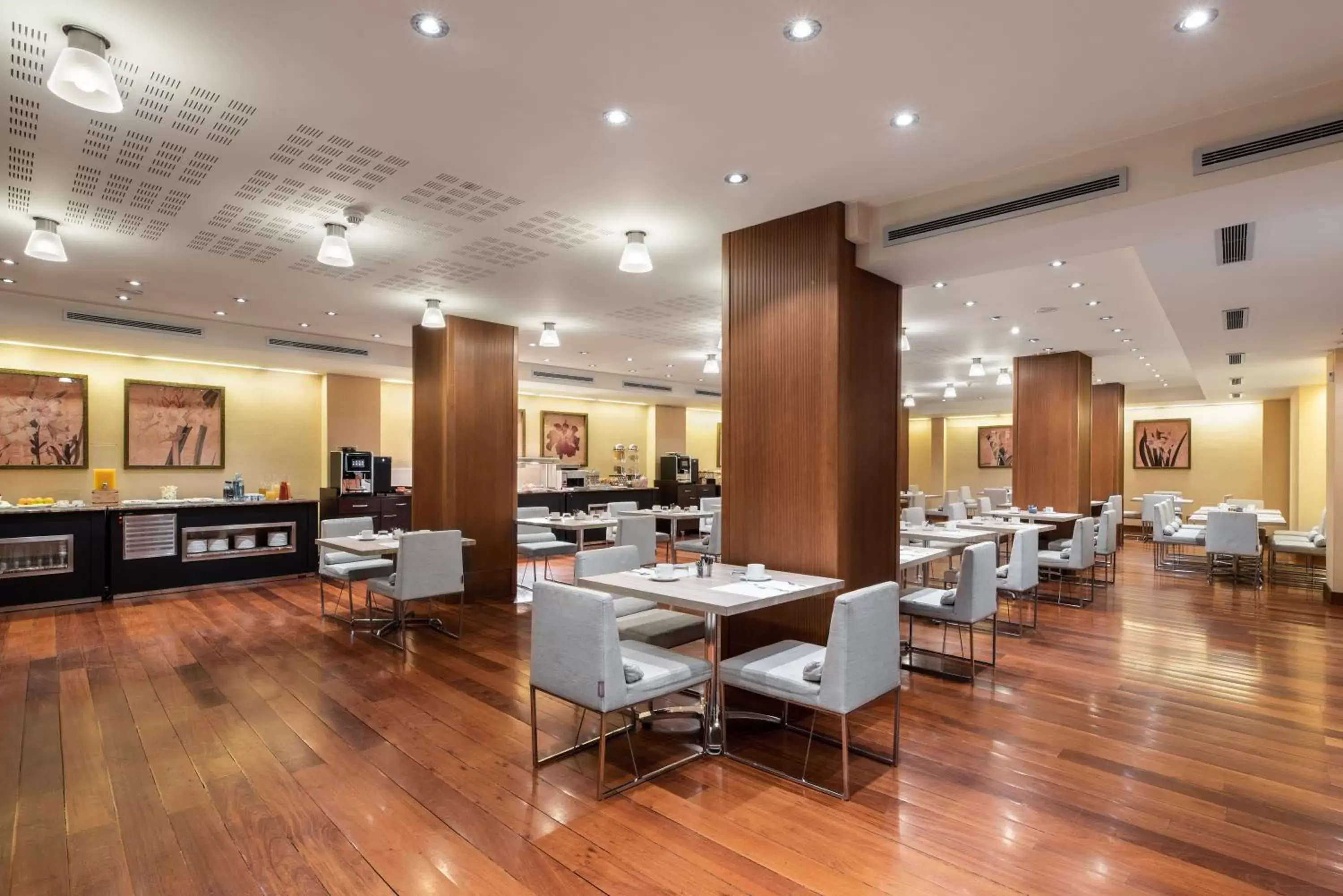 Restaurant/places to eat in Crisol Almirante Bonifaz Restaurant/places to eat in Crisol Almirante Bonifaz