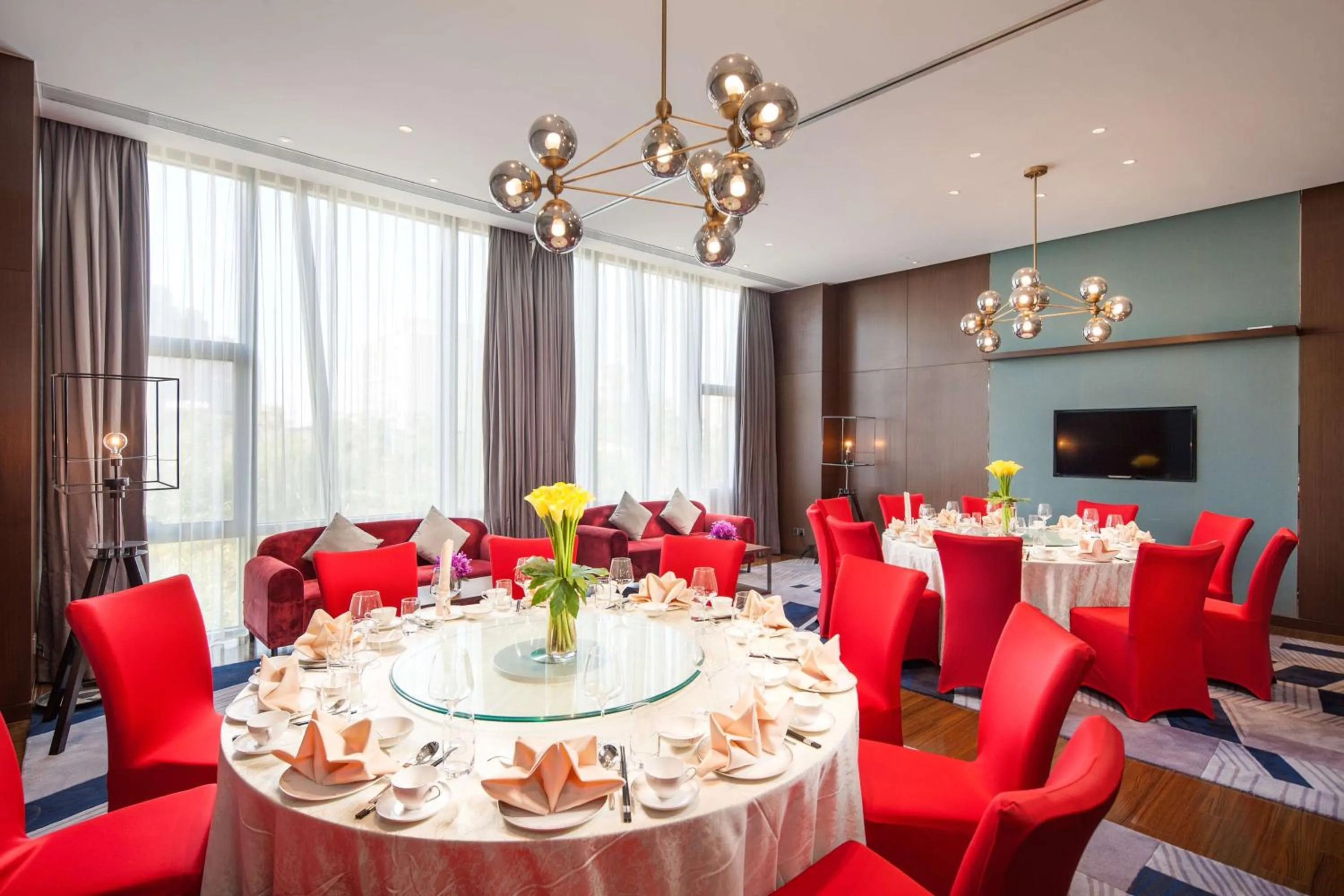 Restaurant/Places to Eat in Radisson Exhibition Center Shanghai