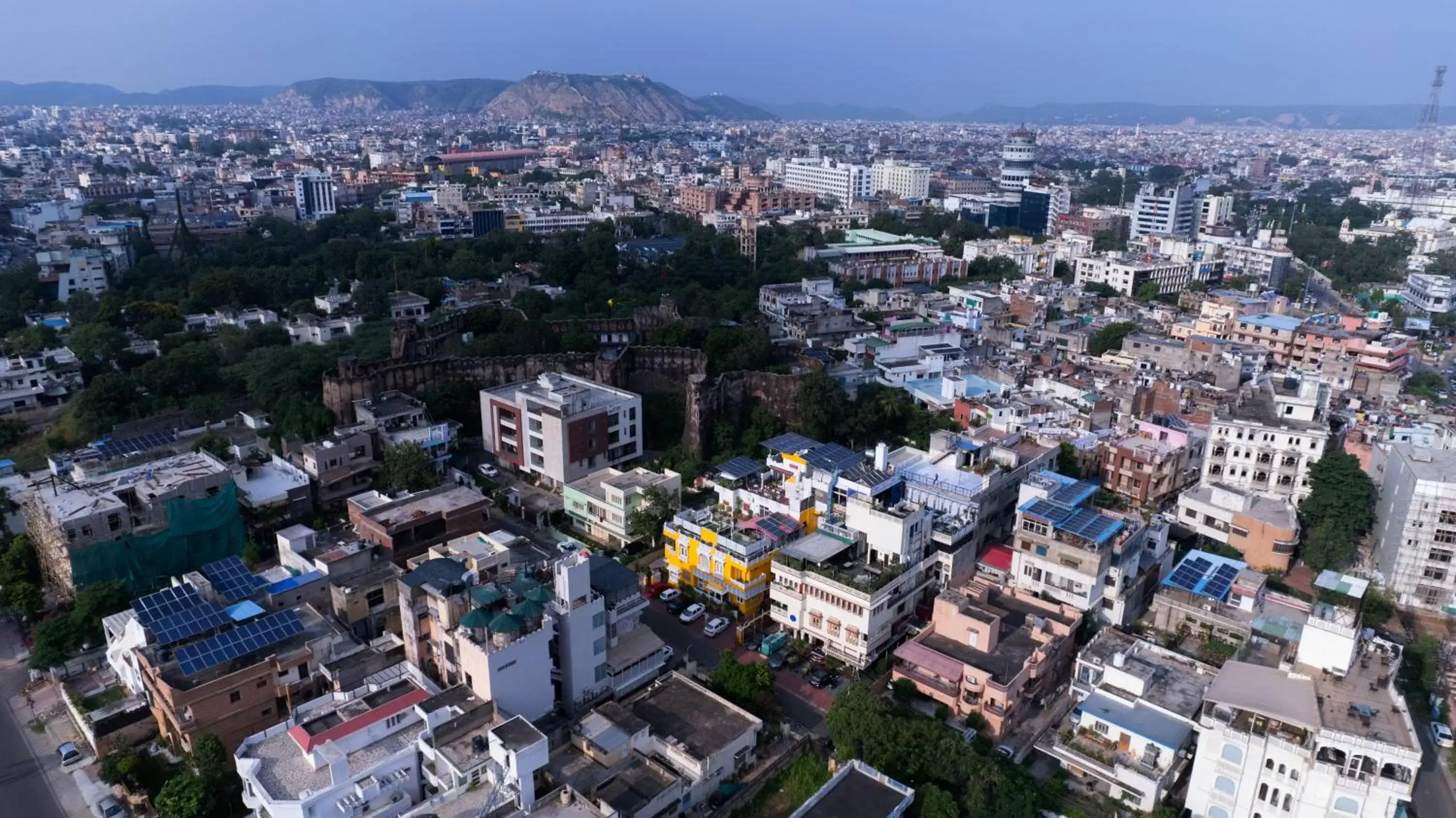 Property building in Chitra Katha - A Story Per Stay Property building in Chitra Katha - A Story Per Stay