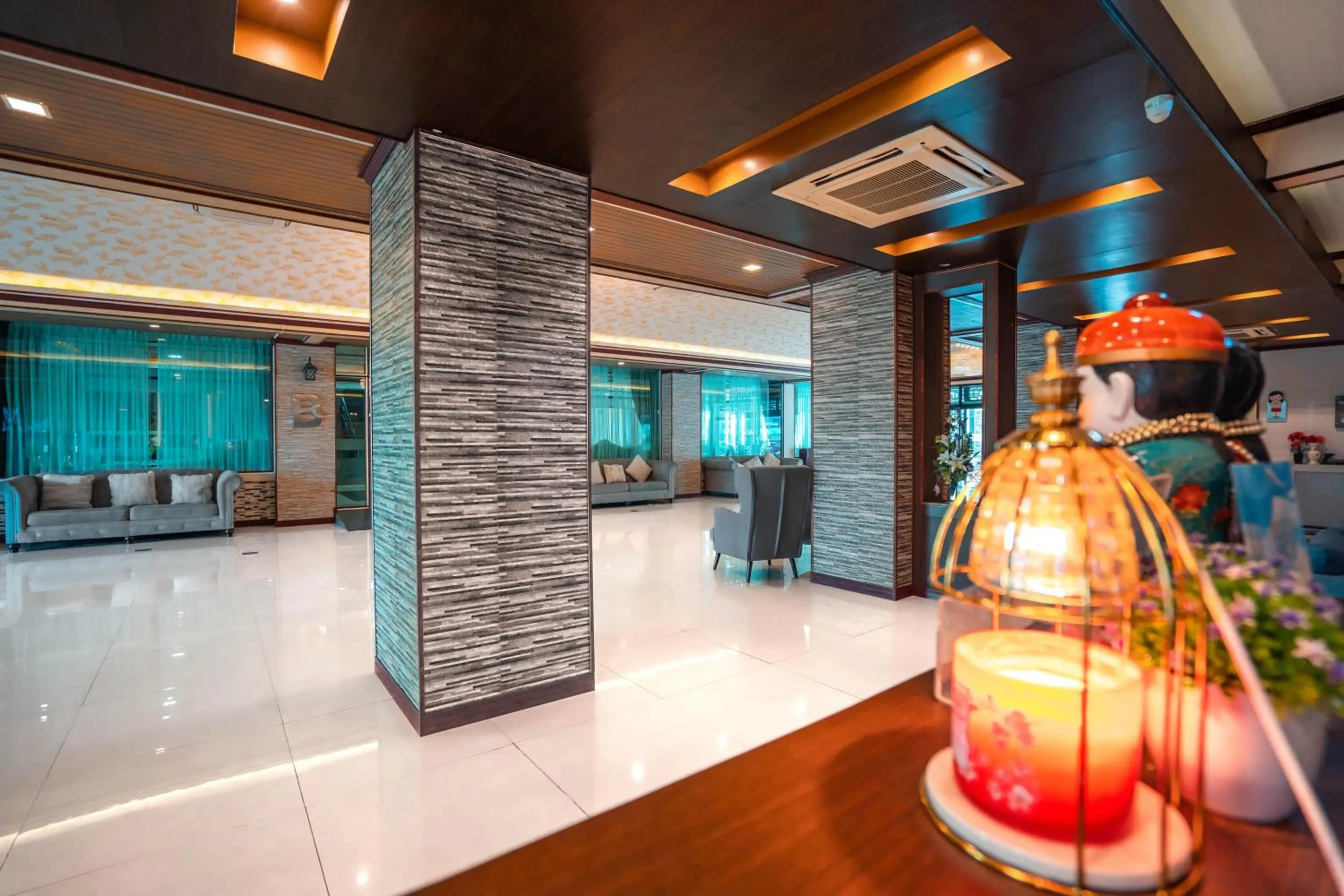 Lobby or reception in Blue Sky Residence Airport