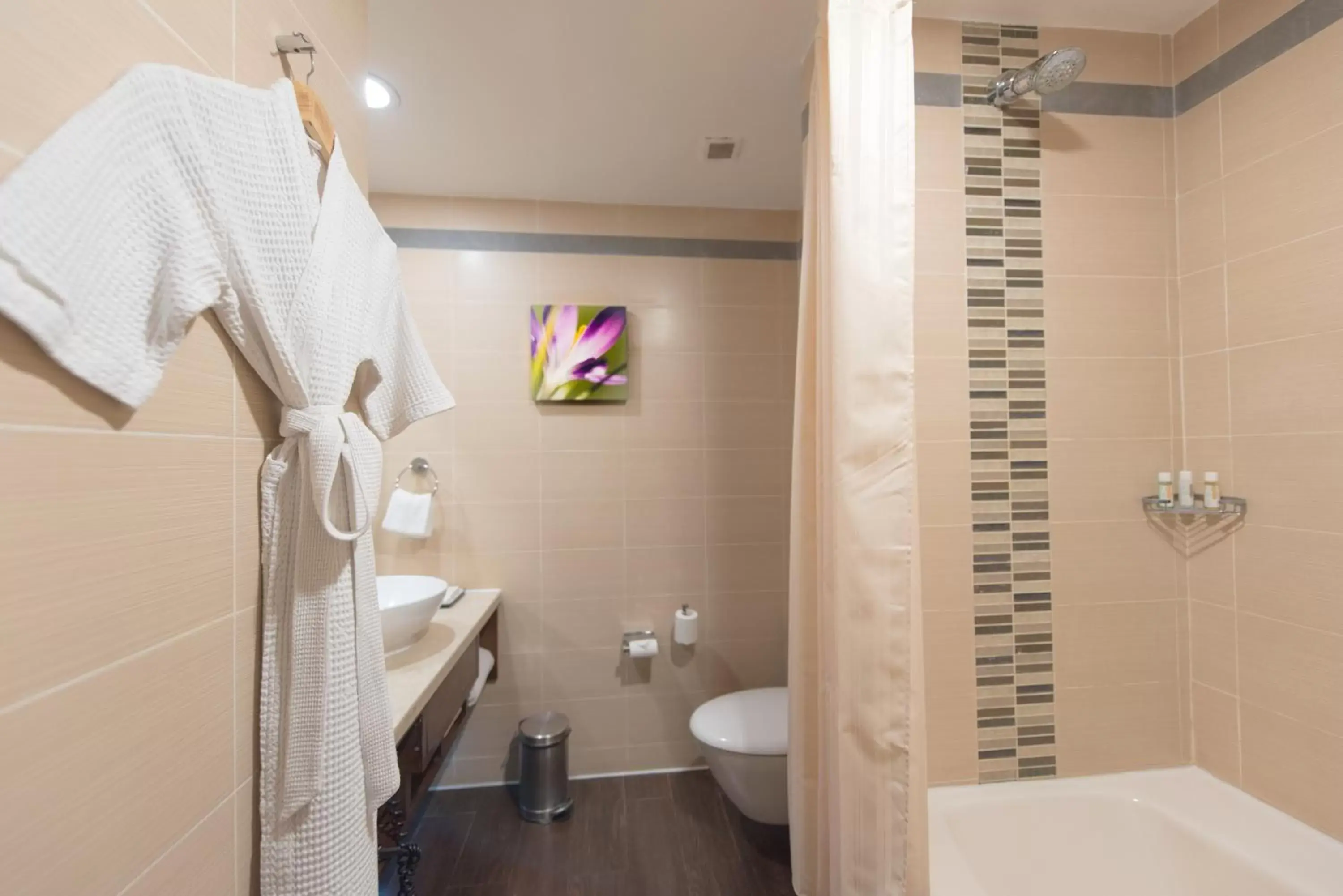 Bathroom in Hilton Garden Inn New Delhi/Saket