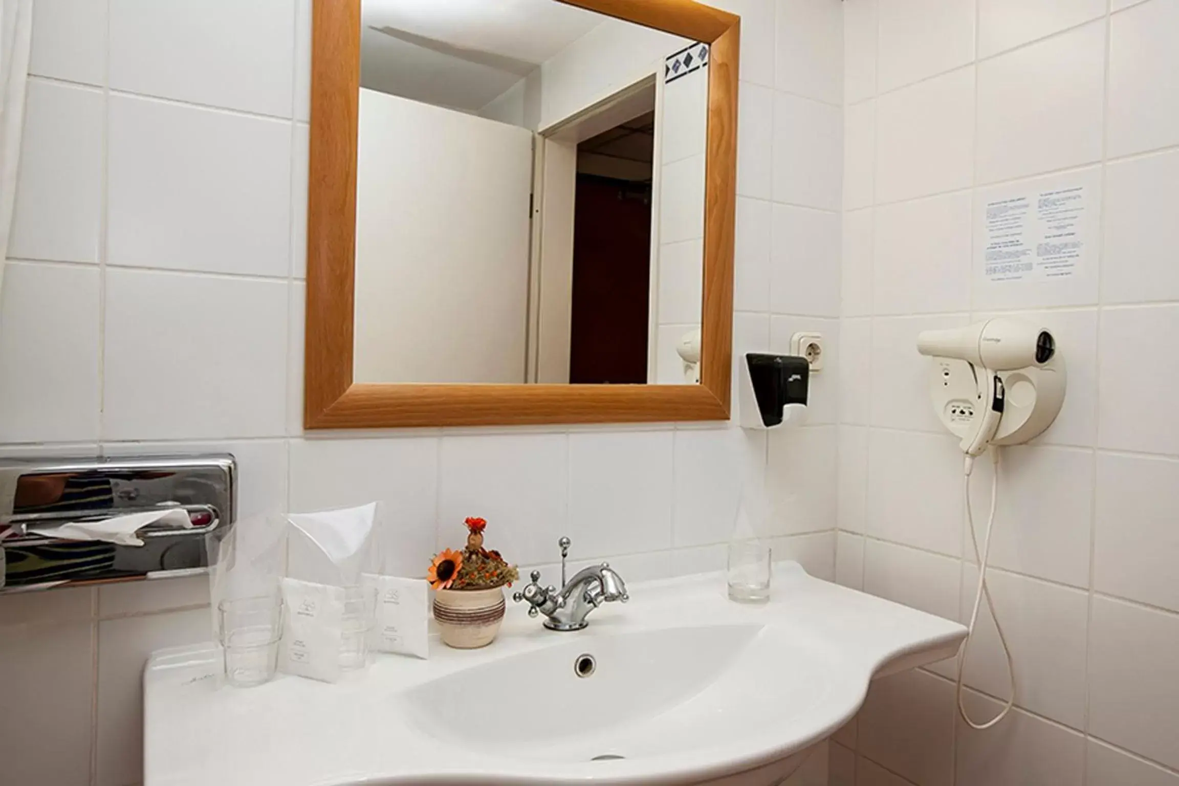 Bathroom in Hotel Mediterran