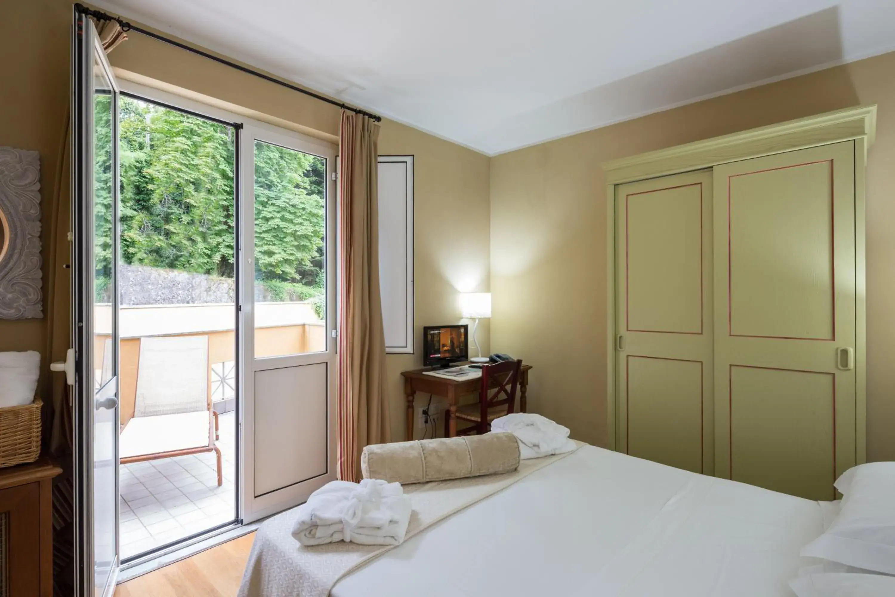 Bed in Hotel & Terme Bagni di Lucca