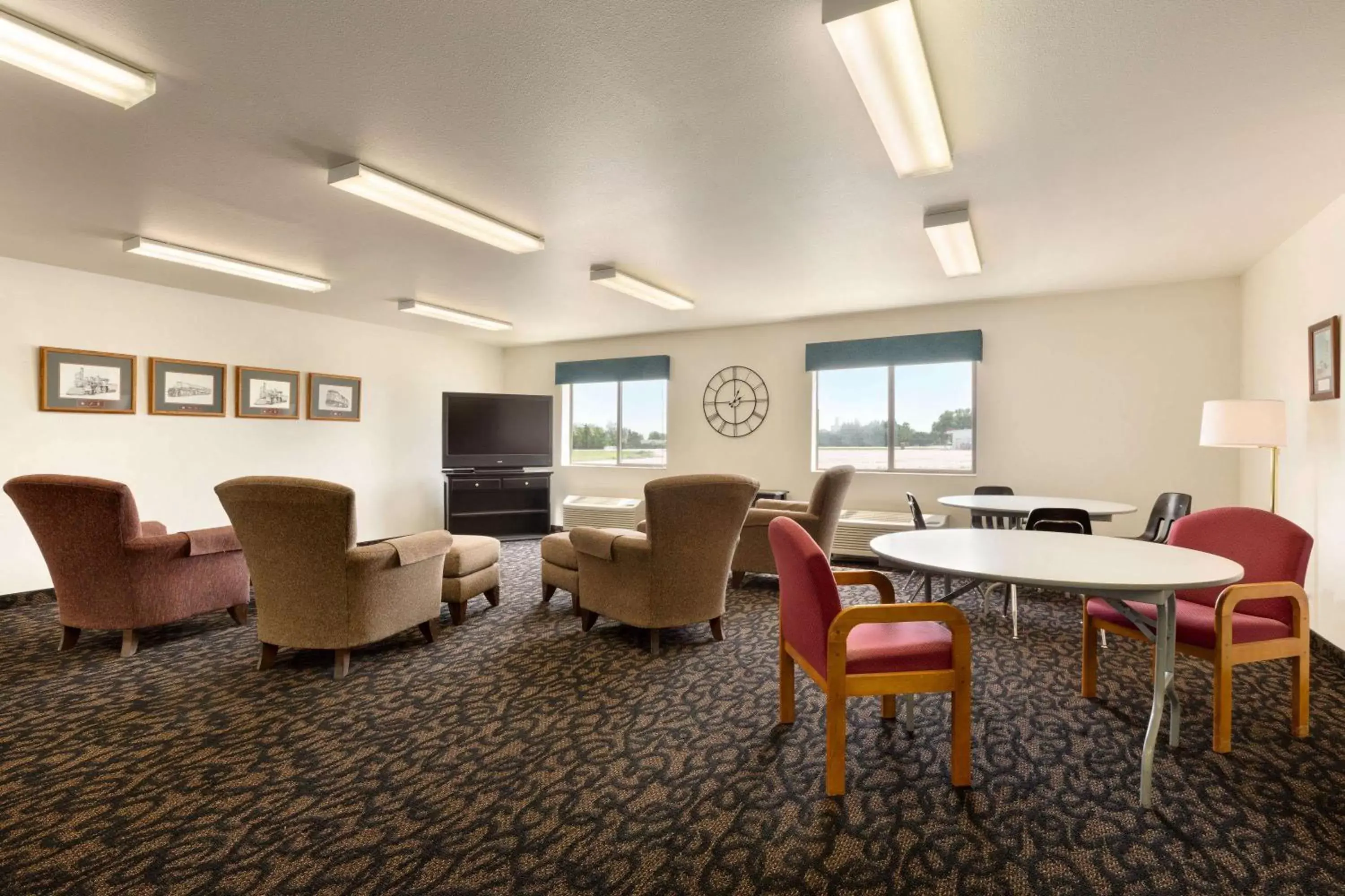 Lobby or reception in Travelodge by Wyndham Sharon Springs