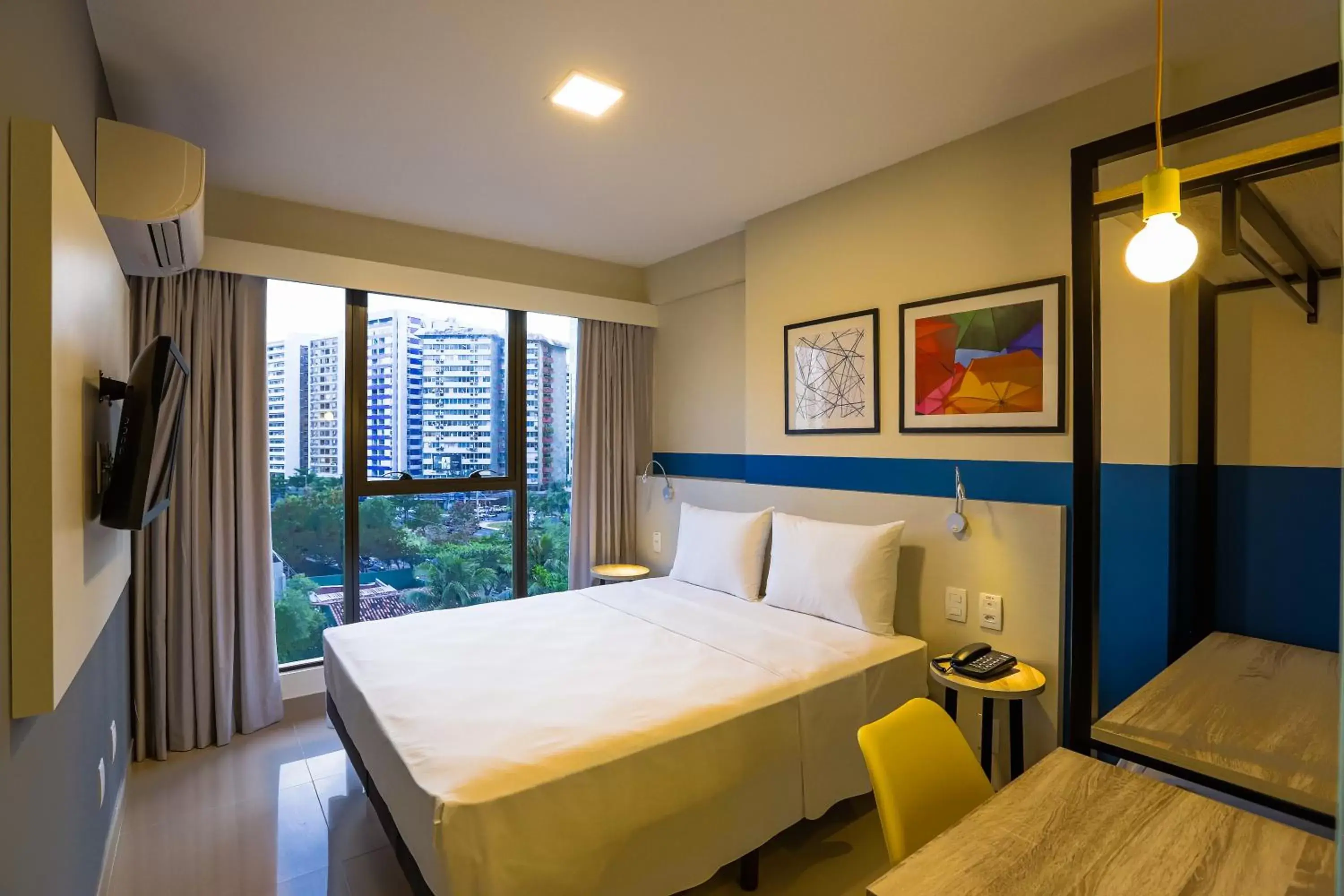 Bedroom, Bed in Transamerica Fit Recife