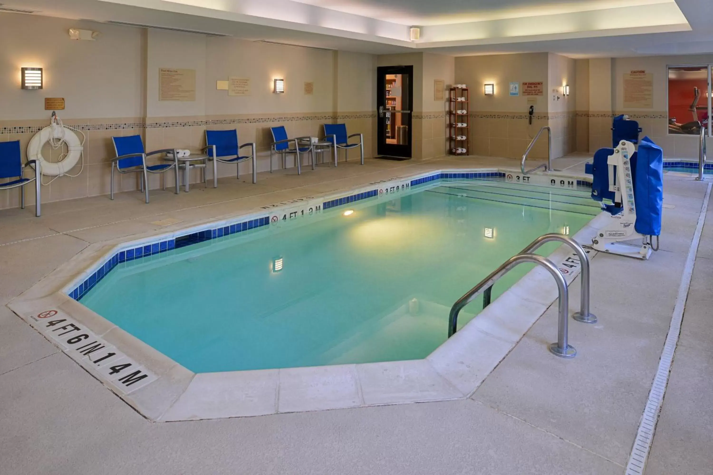 Swimming Pool in TownePlace Suites Wilmington Wrightsville Beach