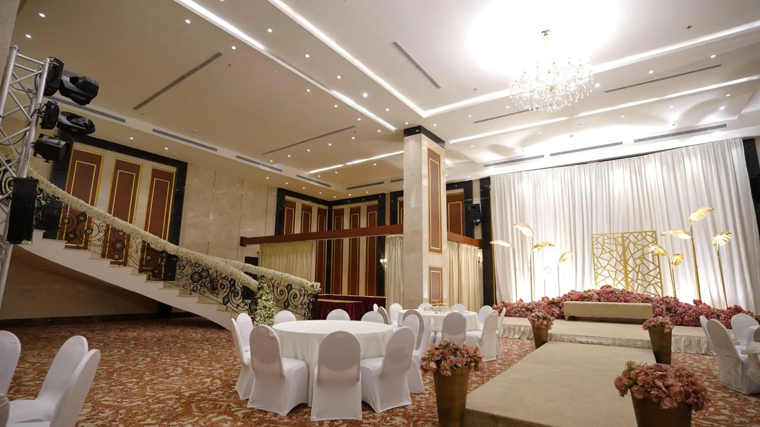 wedding, Banquet Facilities in Address Al Hamra Hotel