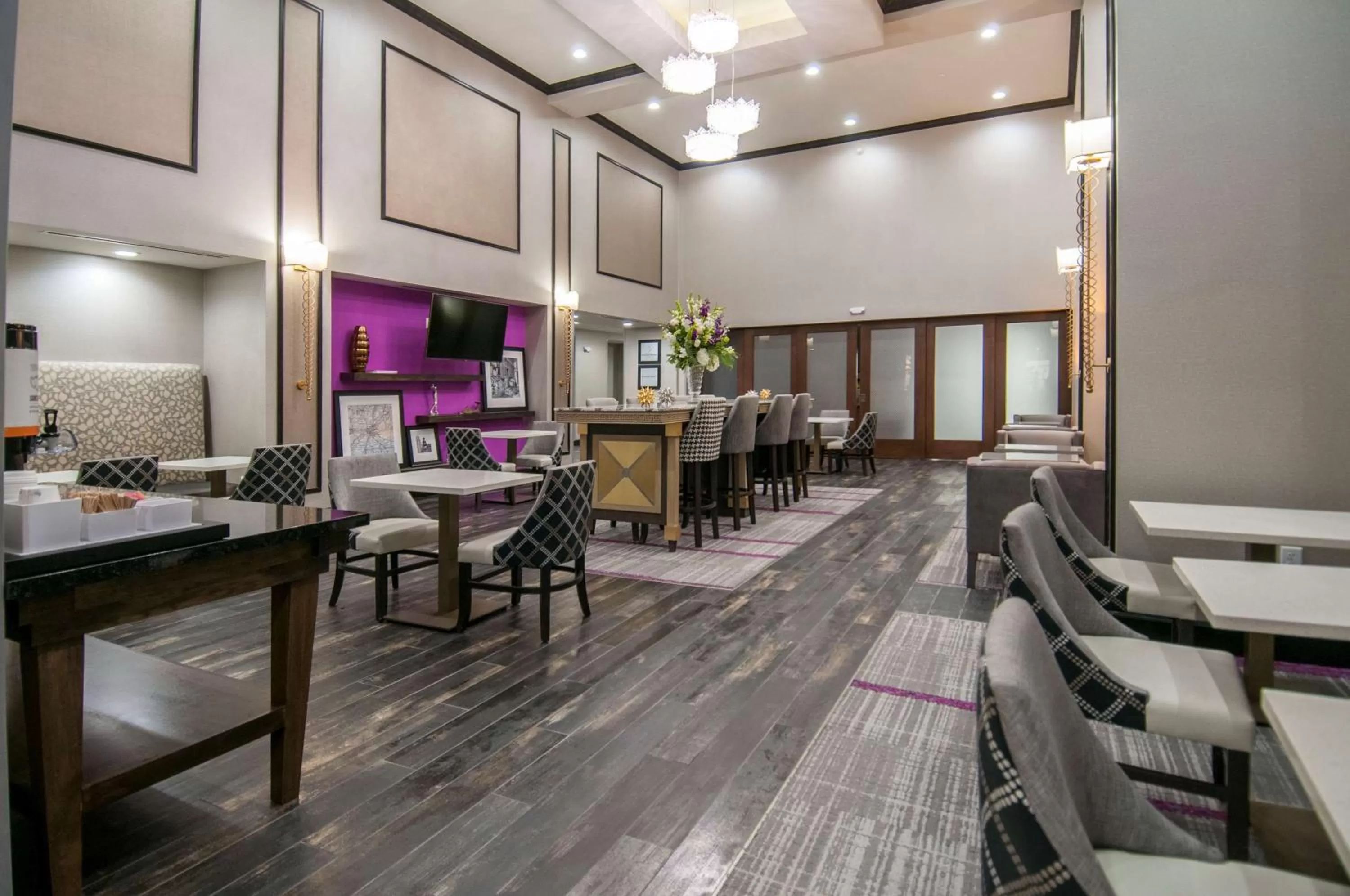 Lobby or reception in Hampton Inn & Suites Ridgeland