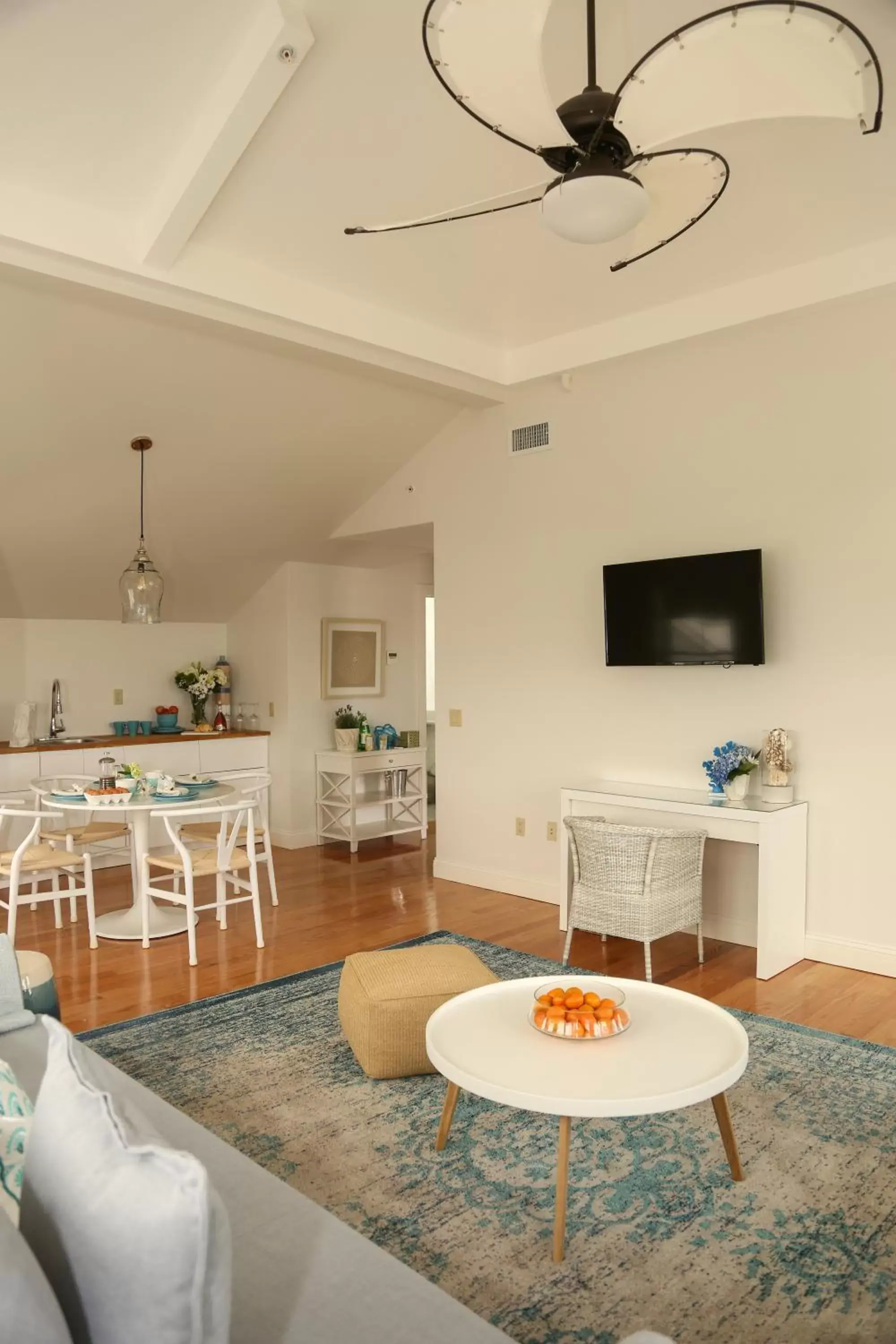 Seating Area in The Sea Breeze Inn