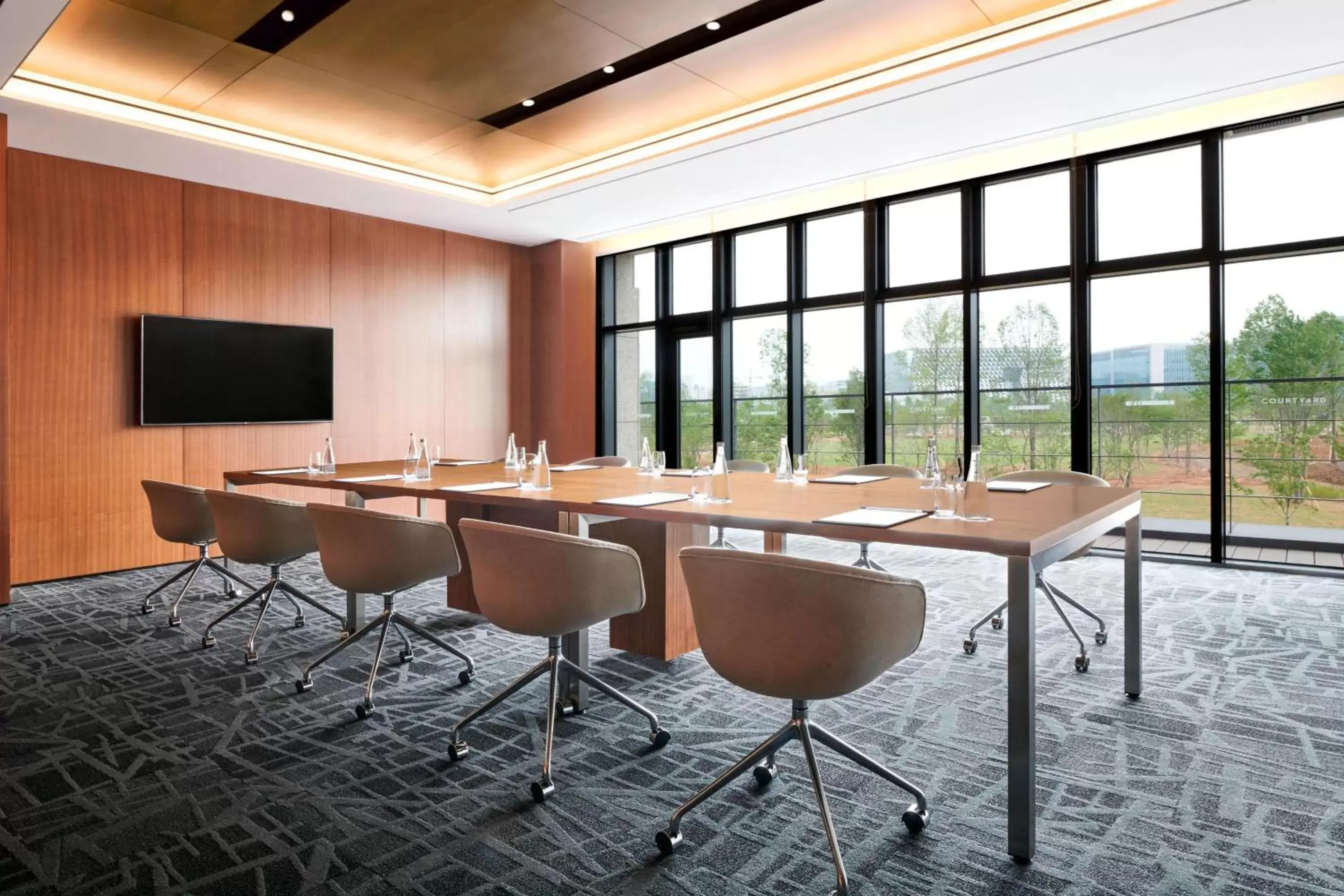 Meeting/conference room in Courtyard by Marriott Seoul Botanic Park