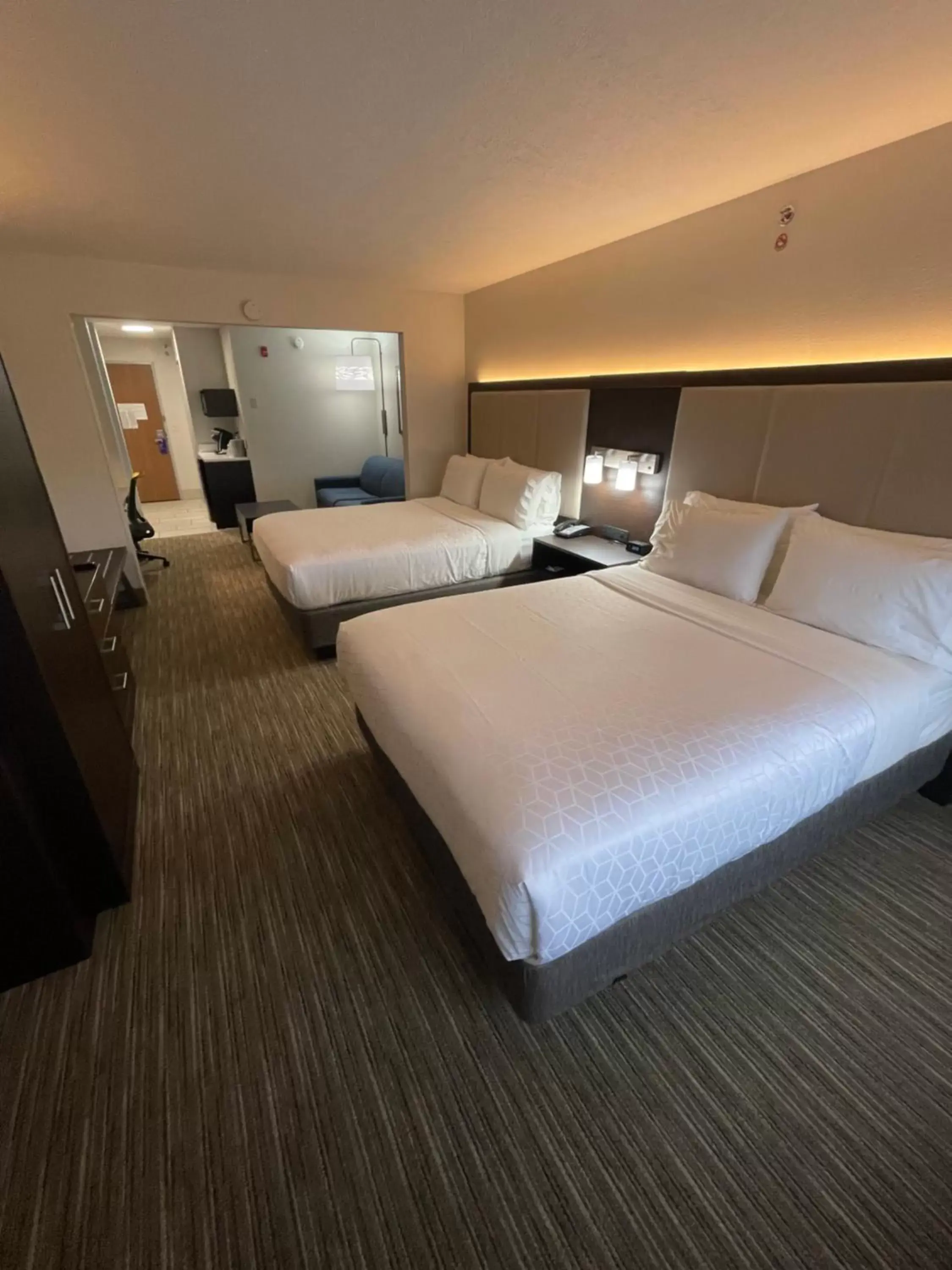 Bed in Holiday Inn Express Hotel & Suites Las Vegas, an IHG Hotel