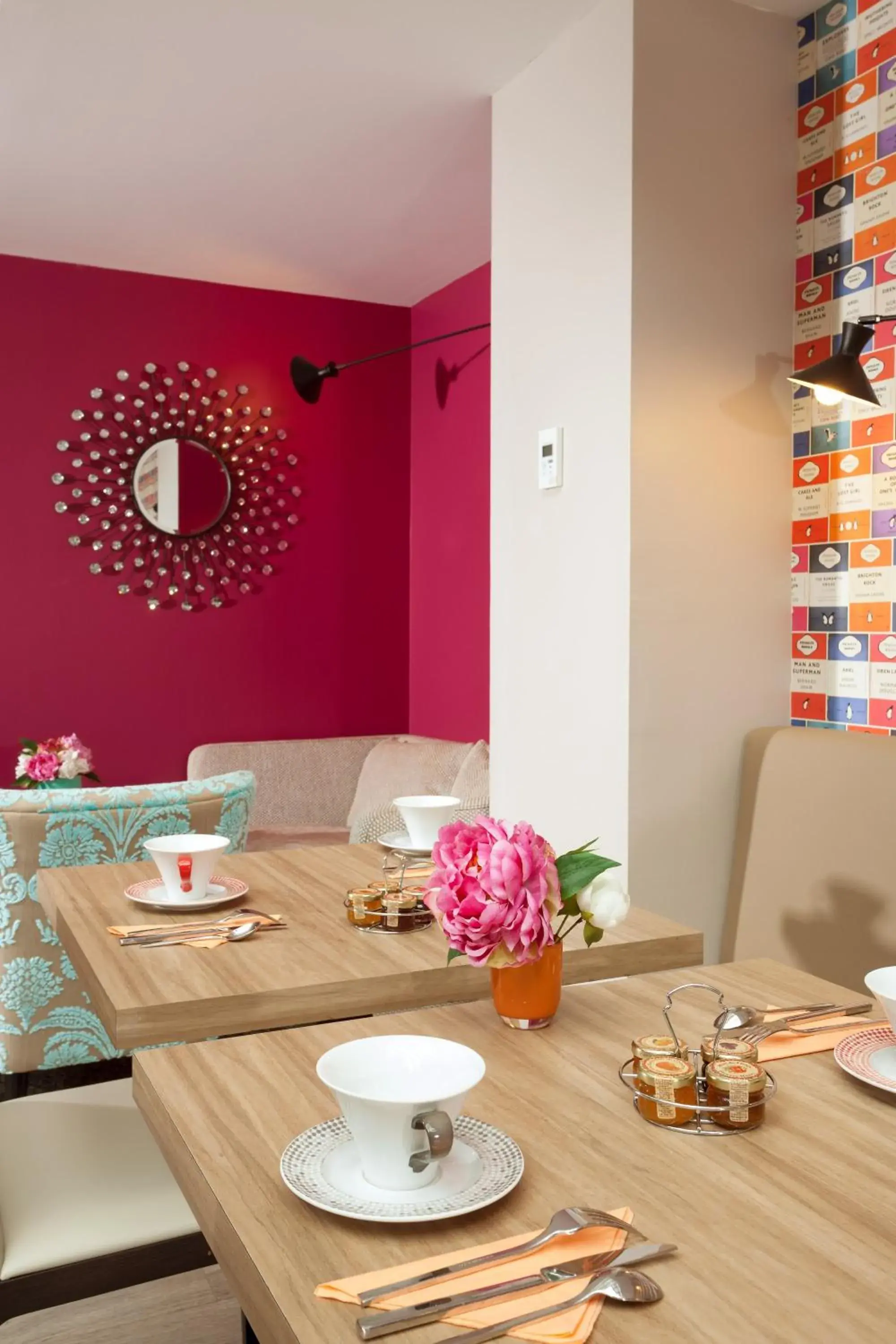 Restaurant/places to eat in Hôtel Vic Eiffel Restaurant/places to eat in Hôtel Vic Eiffel