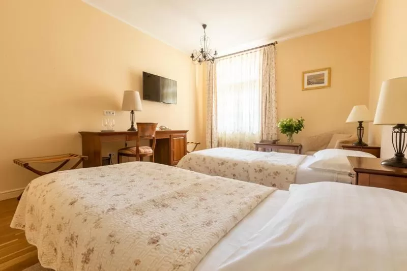 Bed in Hotel Slamič Ljubljana