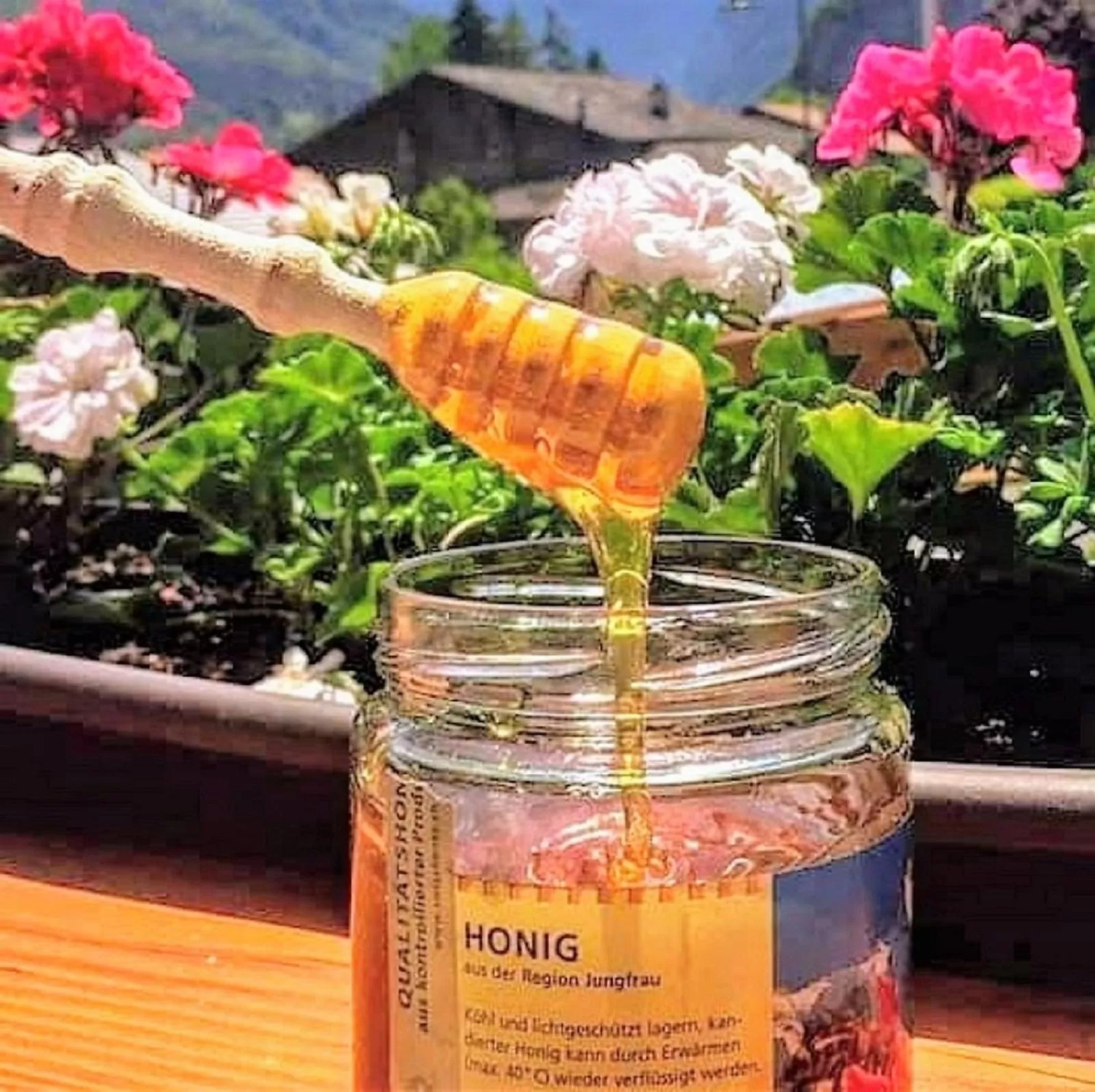 Breakfast in Chalet-Gafri - BnB - Frühstückspension und Gastfreundschaft